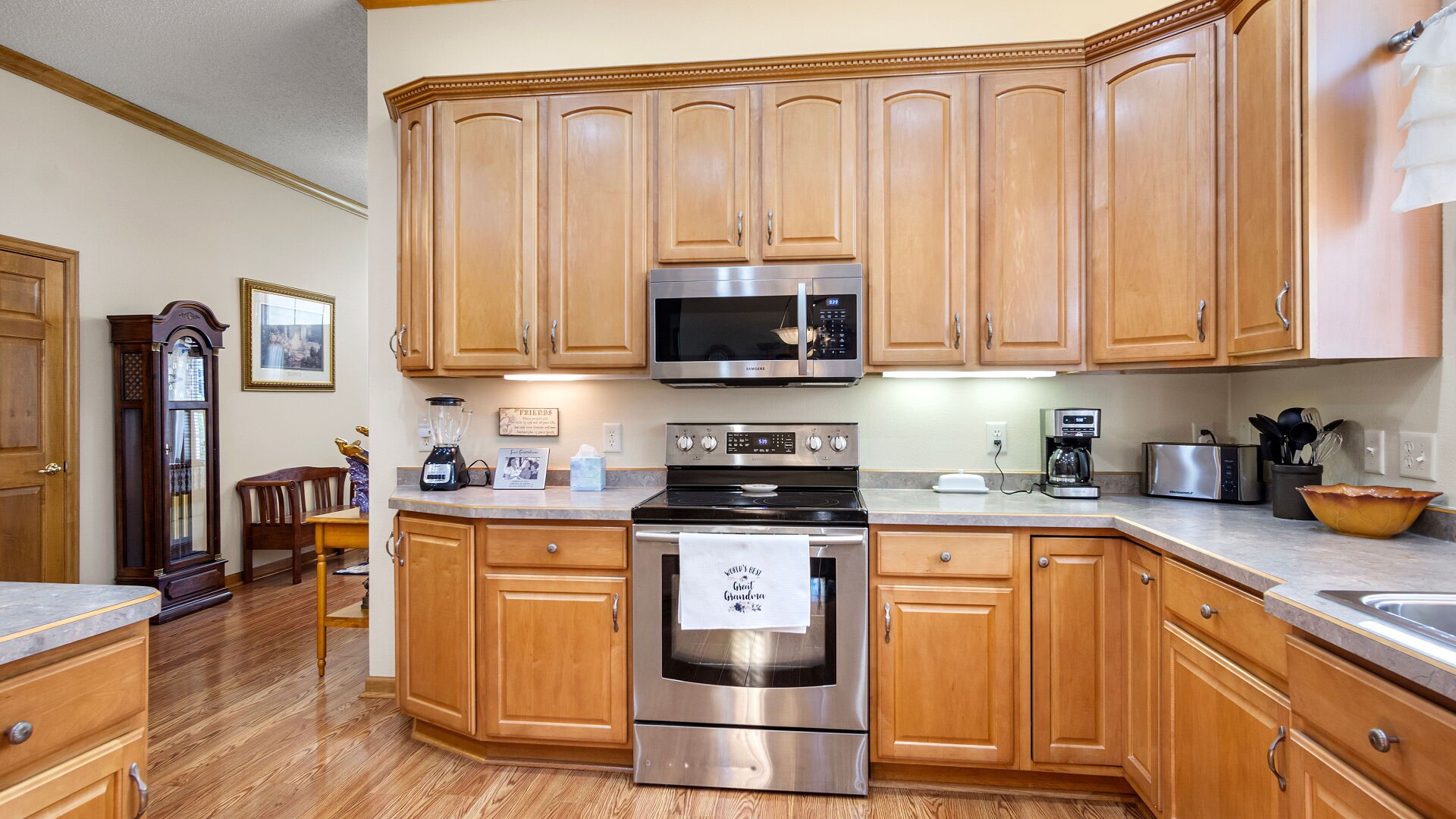 3808 Gables Court Property Photo 12
