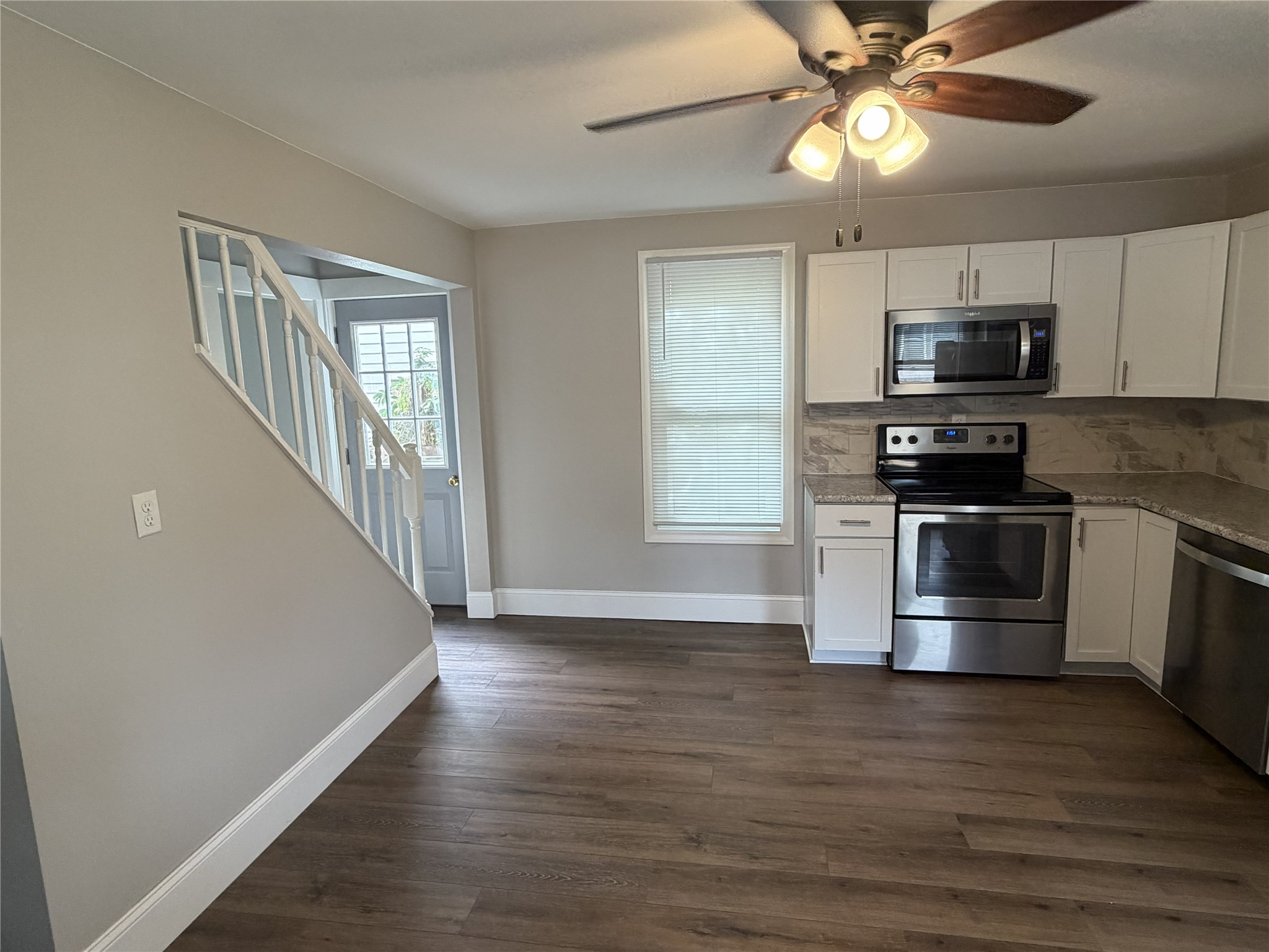 406 Talmadge Street Property Photo 5