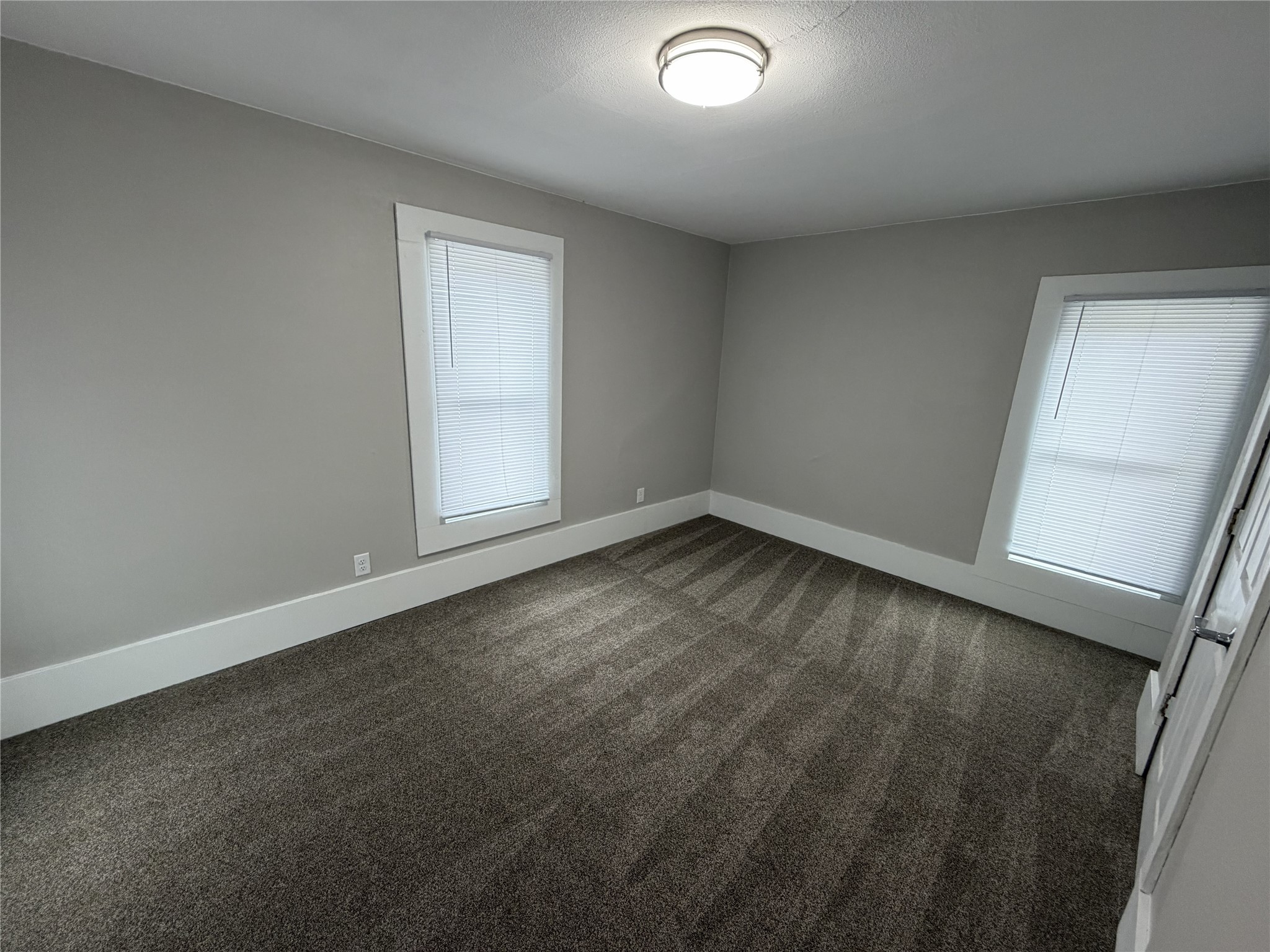 406 Talmadge Street Property Photo 11