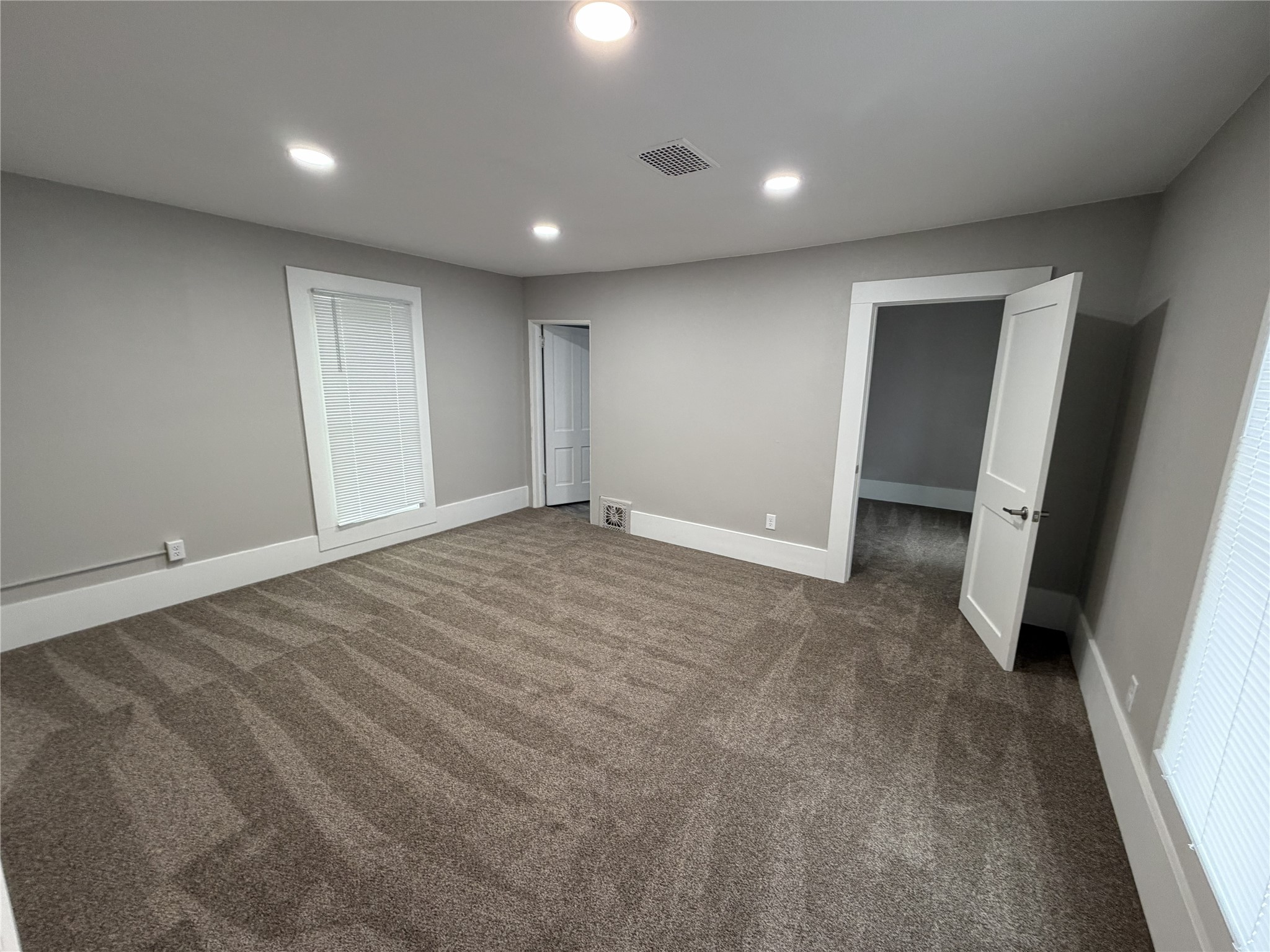 406 Talmadge Street Property Photo 12