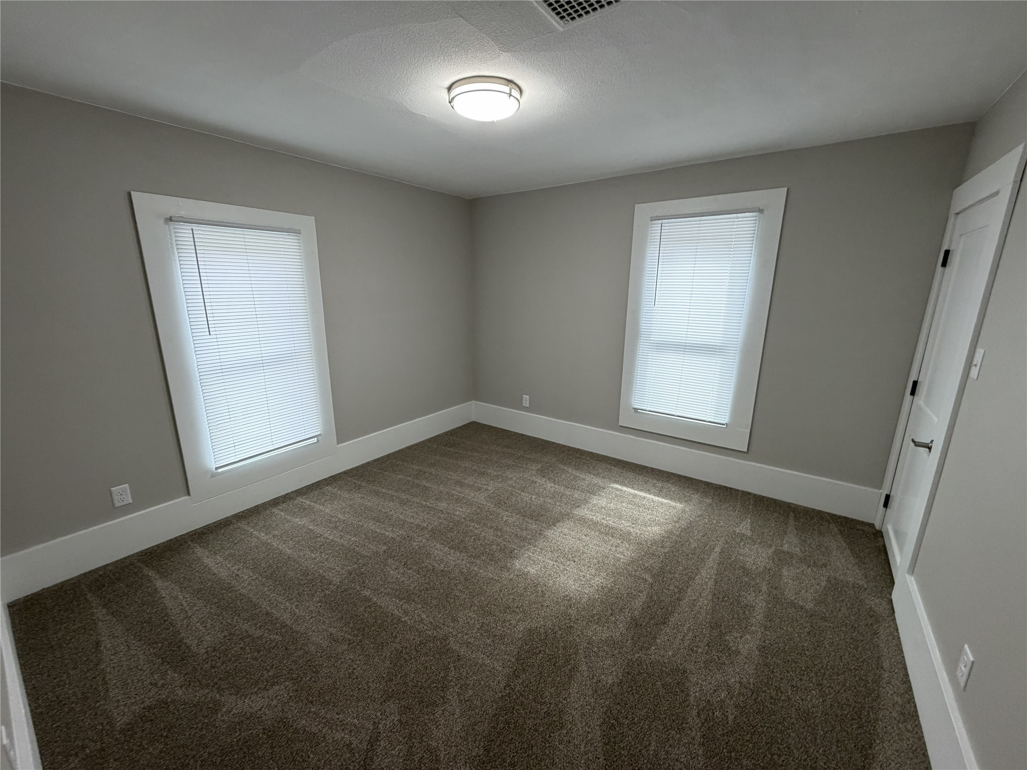 406 Talmadge Street Property Photo 14