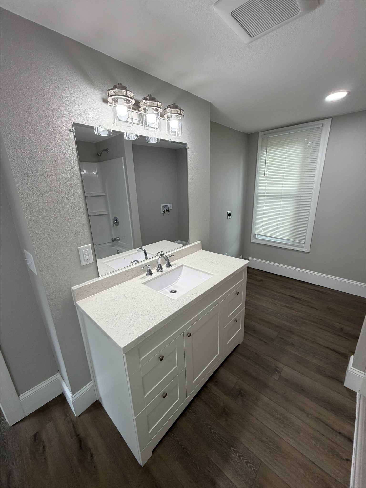 406 Talmadge Street Property Photo 15