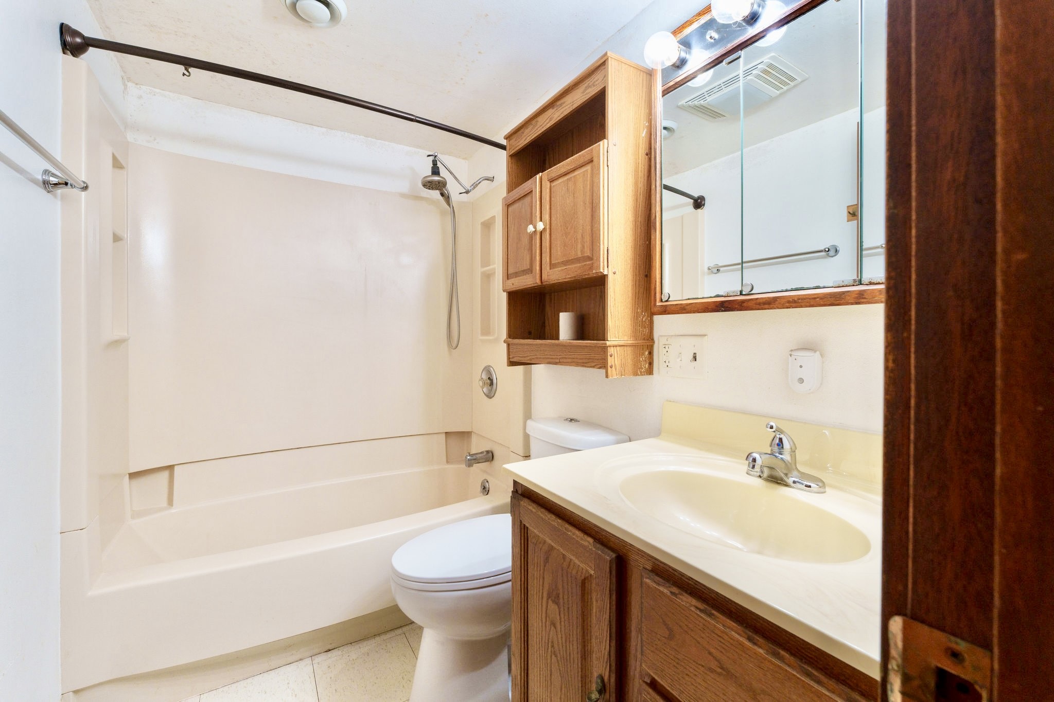 708 S Wisconsin Street Property Photo 10