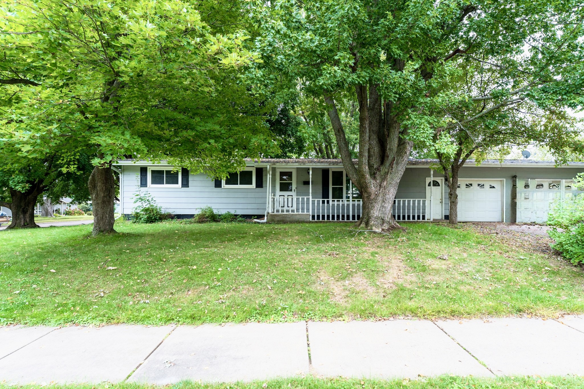 708 S Wisconsin Street Property Photo 23