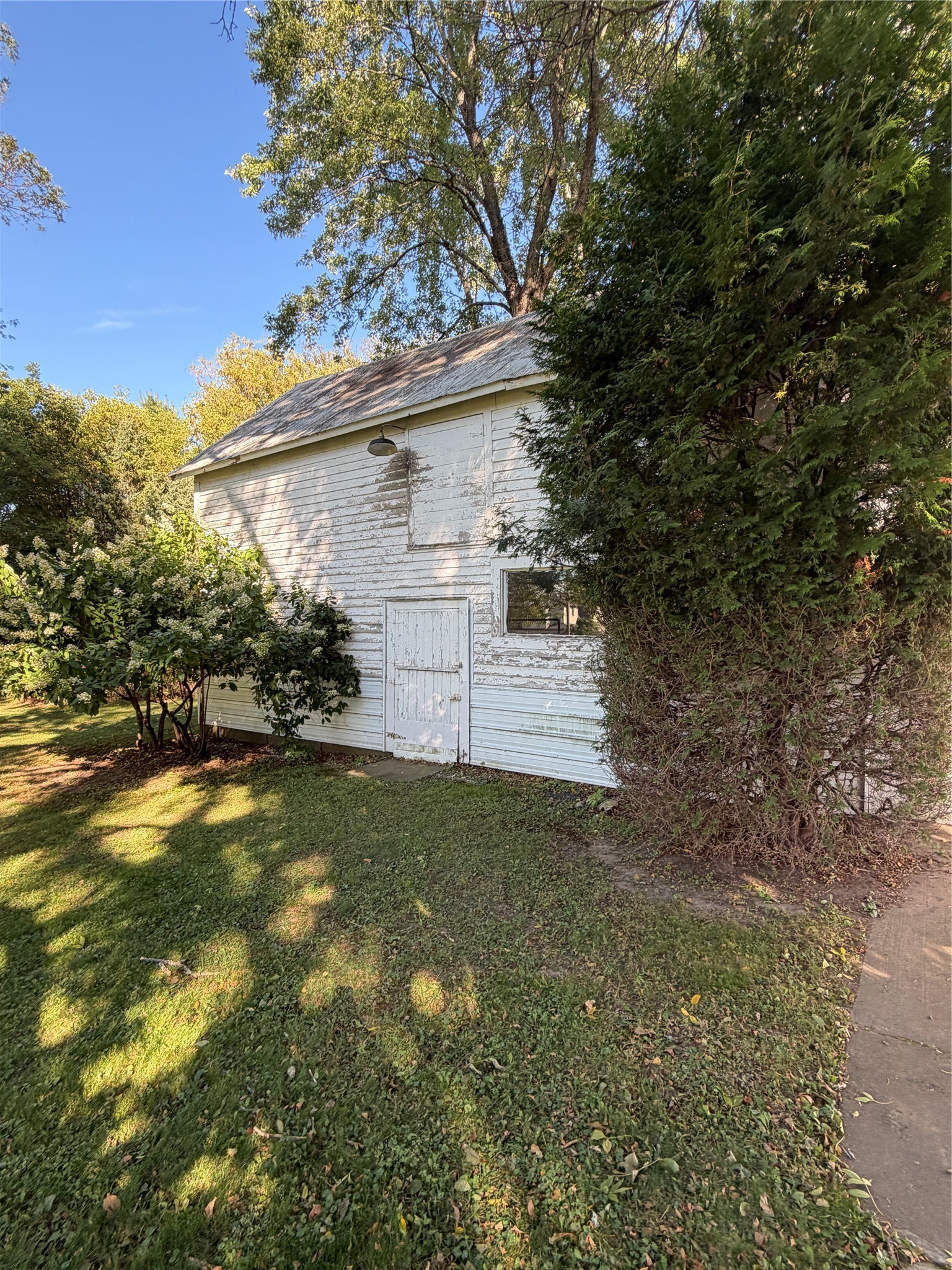 101 Allen Street E Property Photo 8