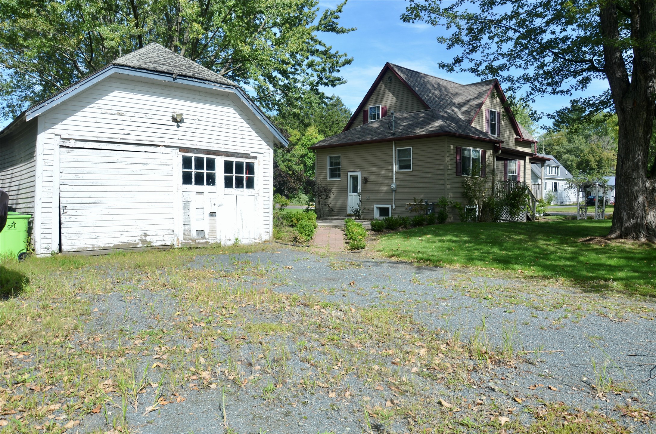 801 N Division Street Property Photo 15