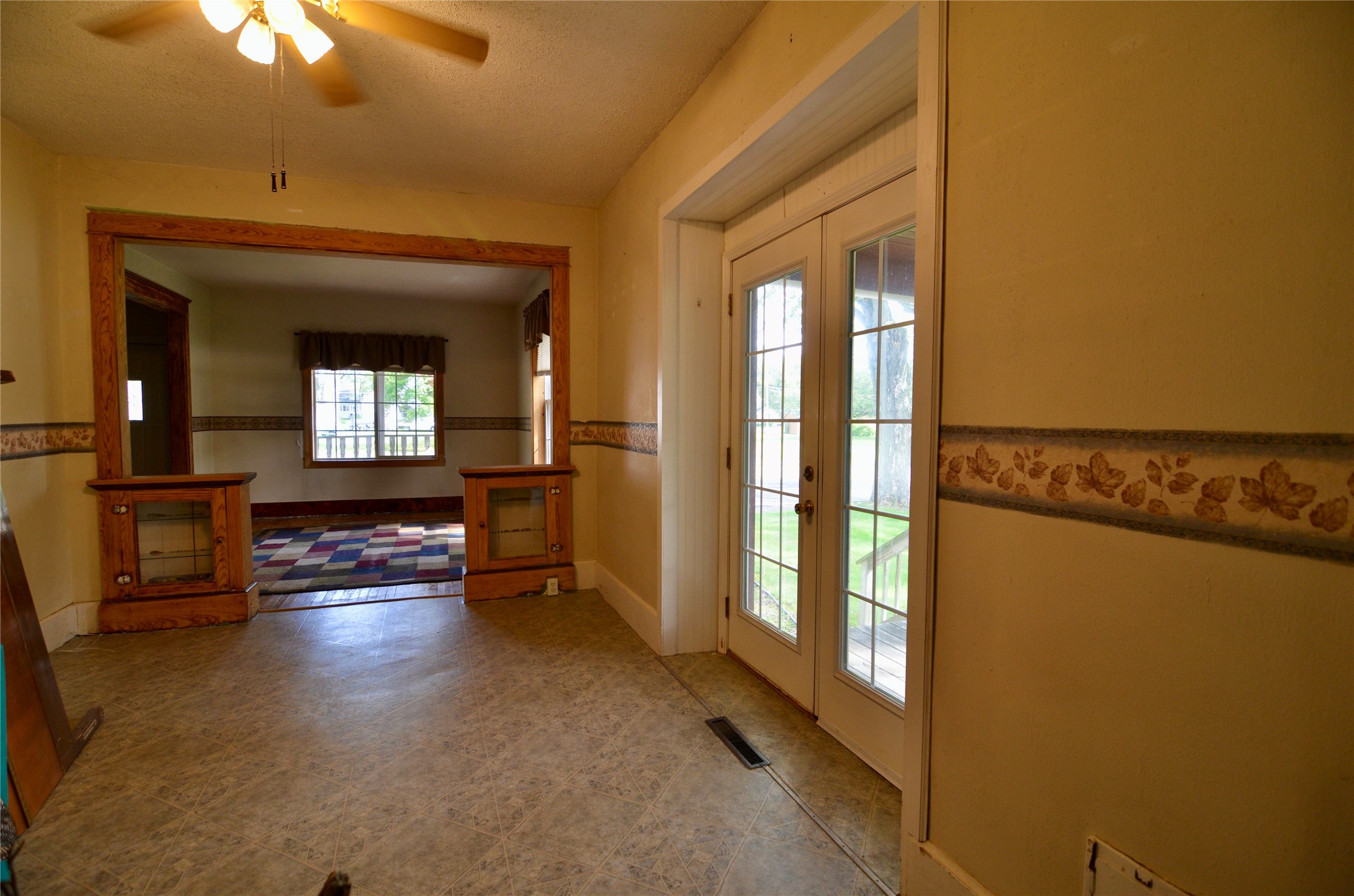 801 N Division Street Property Photo 24