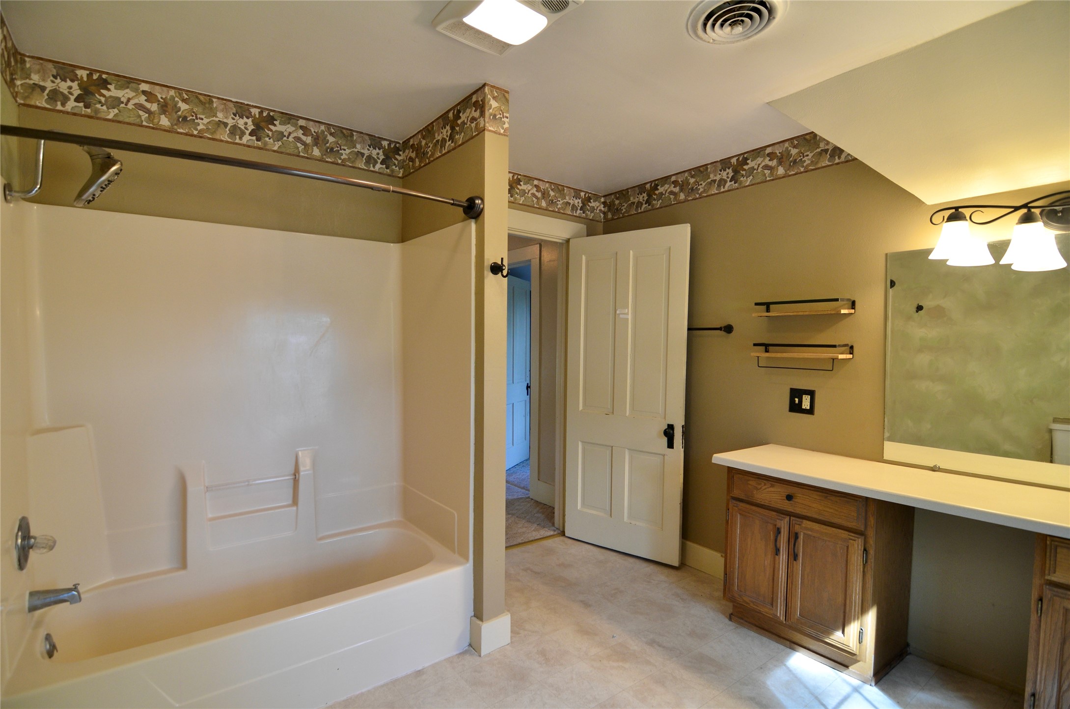 801 N Division Street Property Photo 30
