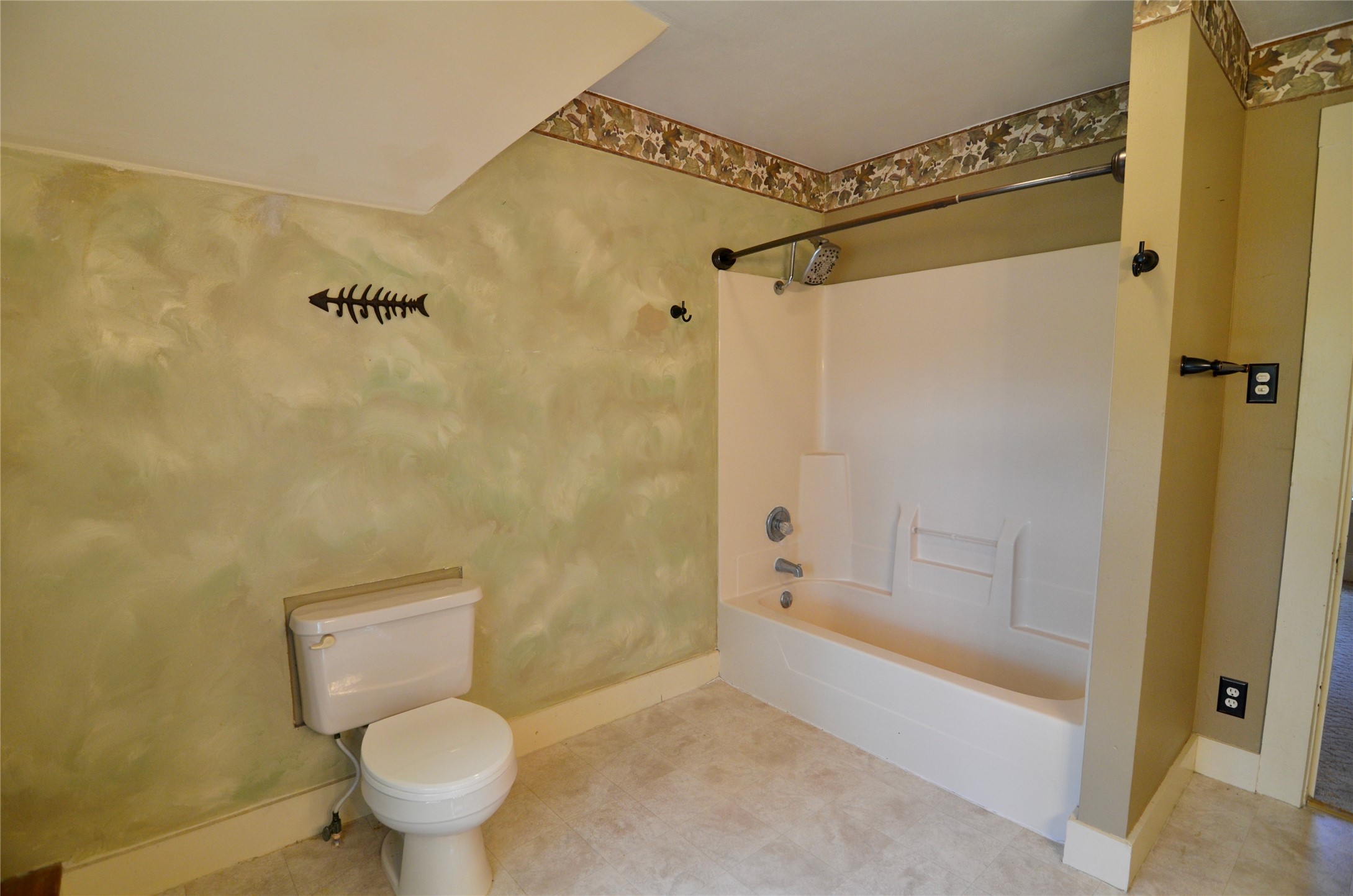 801 N Division Street Property Photo 33