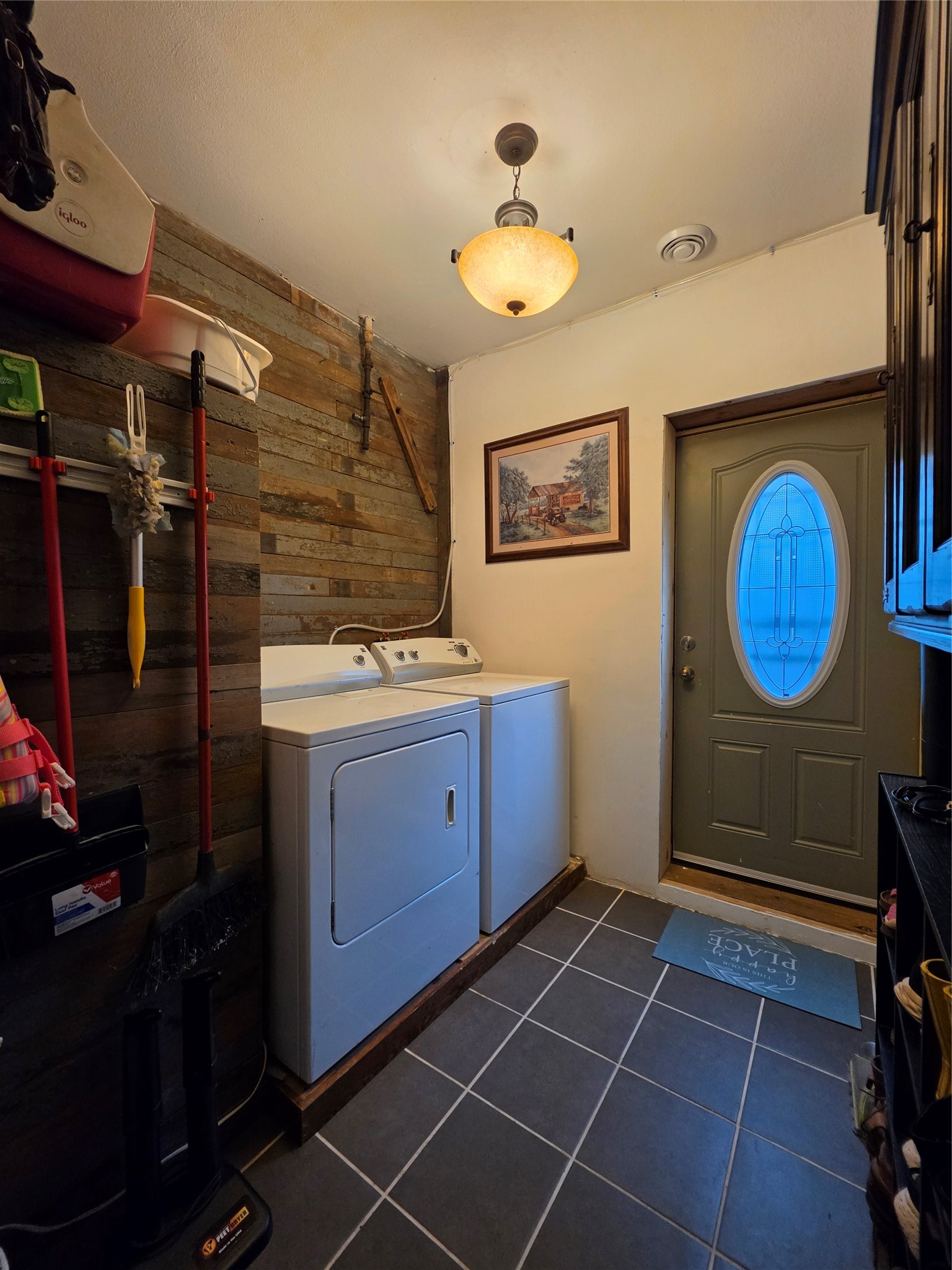 112 S 2nd Street Property Photo 15