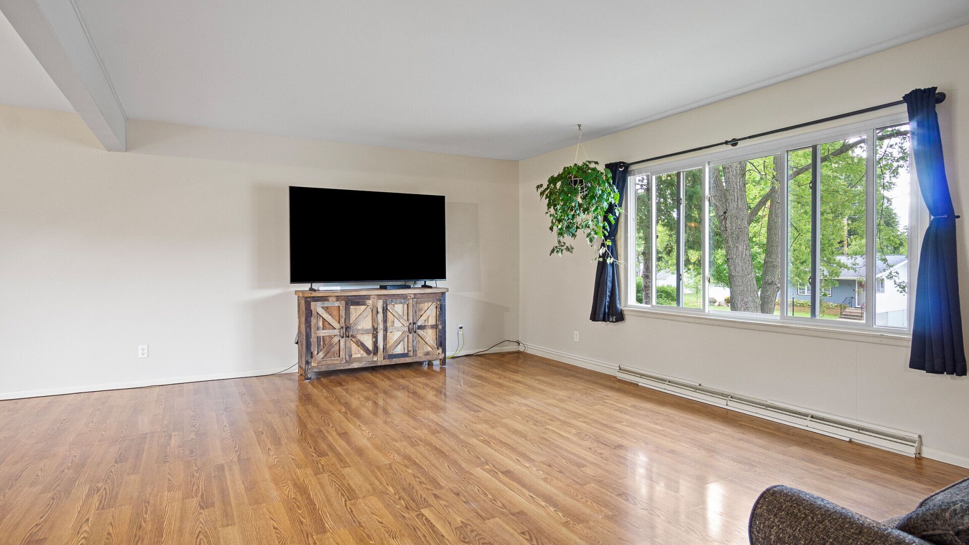 2936 Jupiter Avenue Property Photo 19