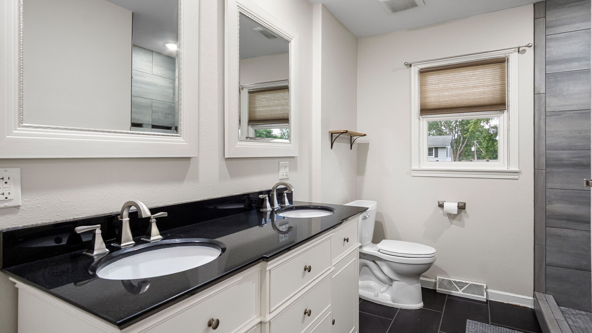 2936 Jupiter Avenue Property Photo 21