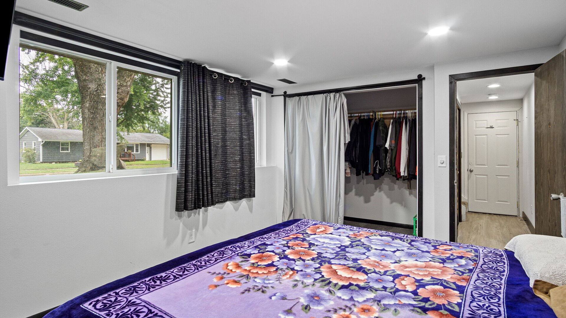 2936 Jupiter Avenue Property Photo 28