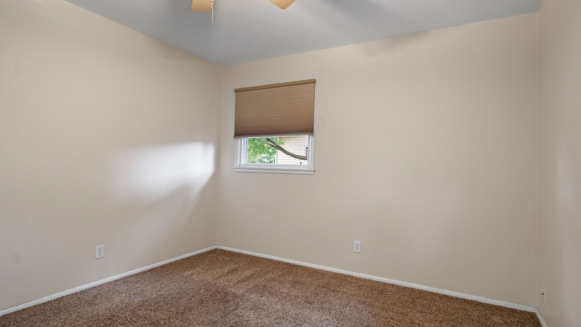 2936 Jupiter Avenue Property Photo 37