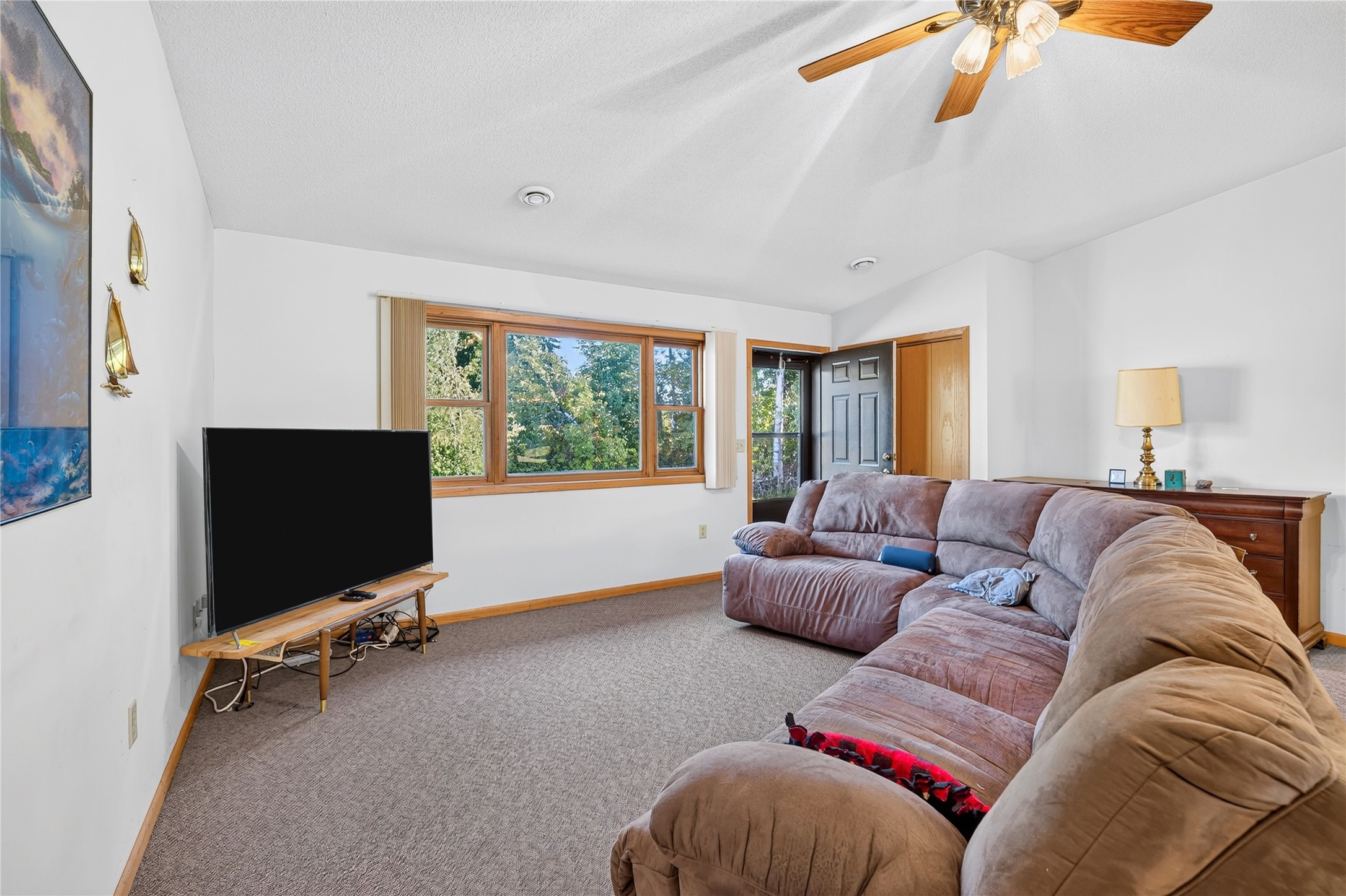 149 Bond Avenue Property Photo 12