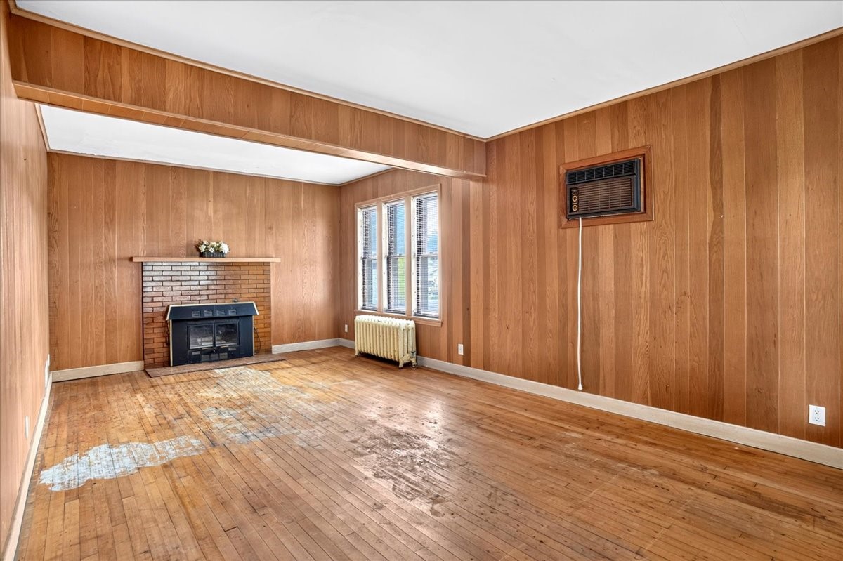 113 W Lincoln Avenue Property Photo 7