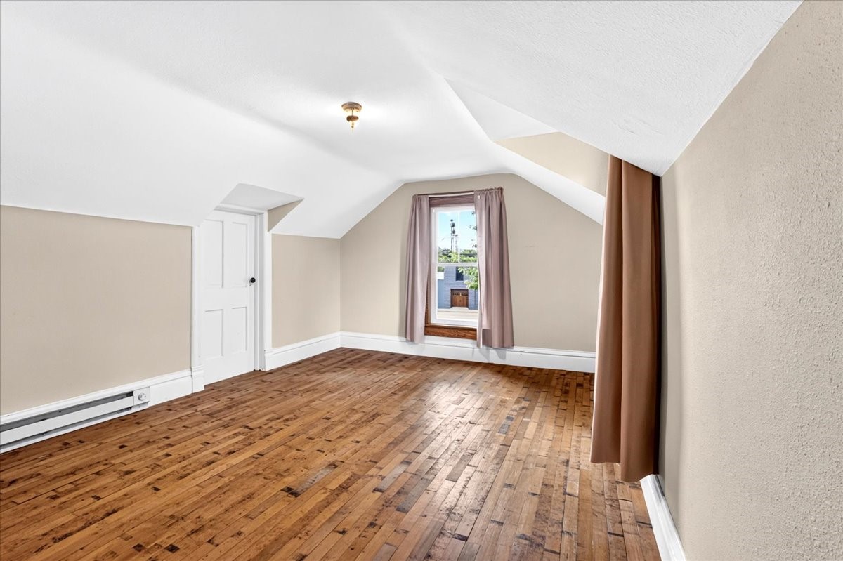 113 W Lincoln Avenue Property Photo 9