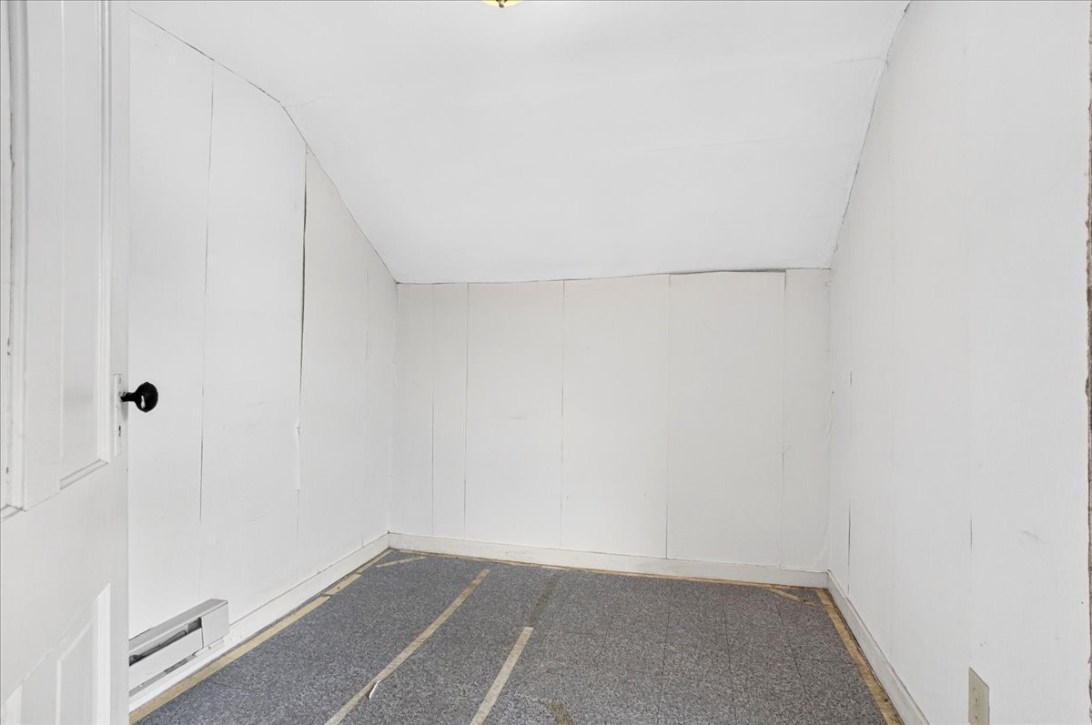 113 W Lincoln Avenue Property Photo 11