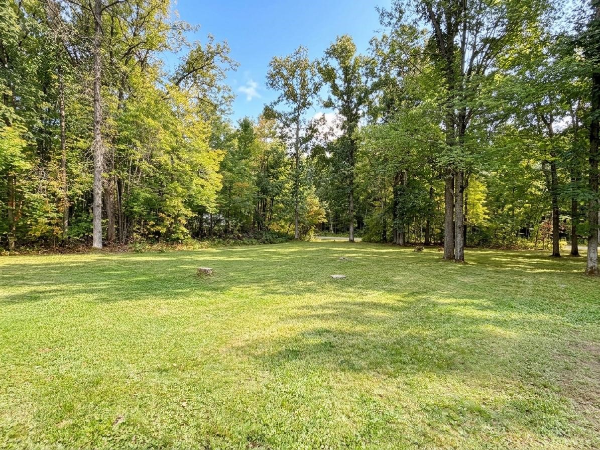 N5891 Shelley Lane Property Photo 3