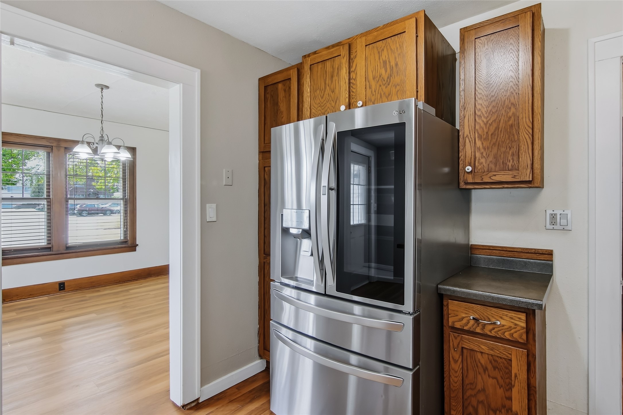 515 12th Avenue W Property Photo 5