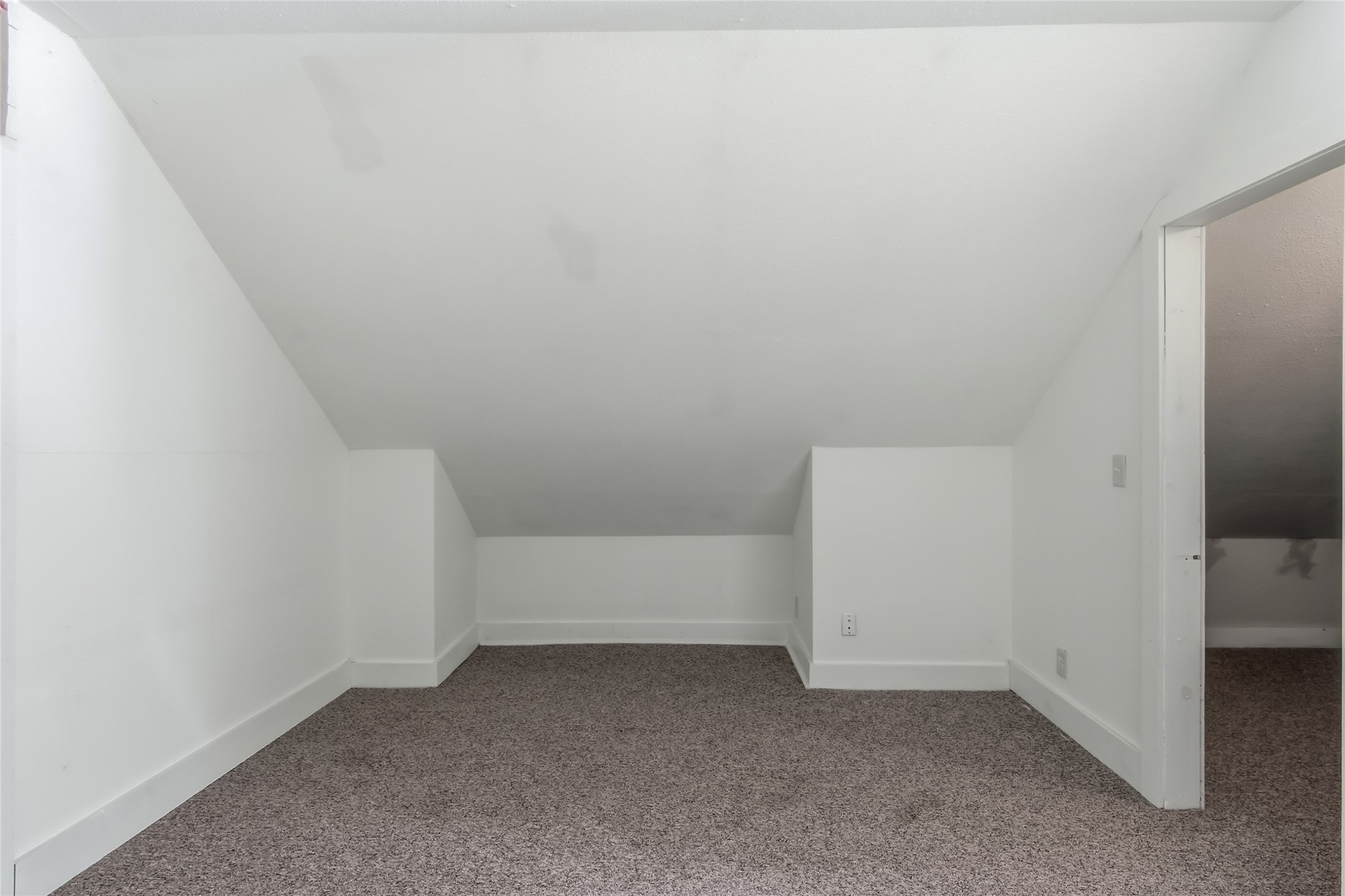 515 12th Avenue W Property Photo 15