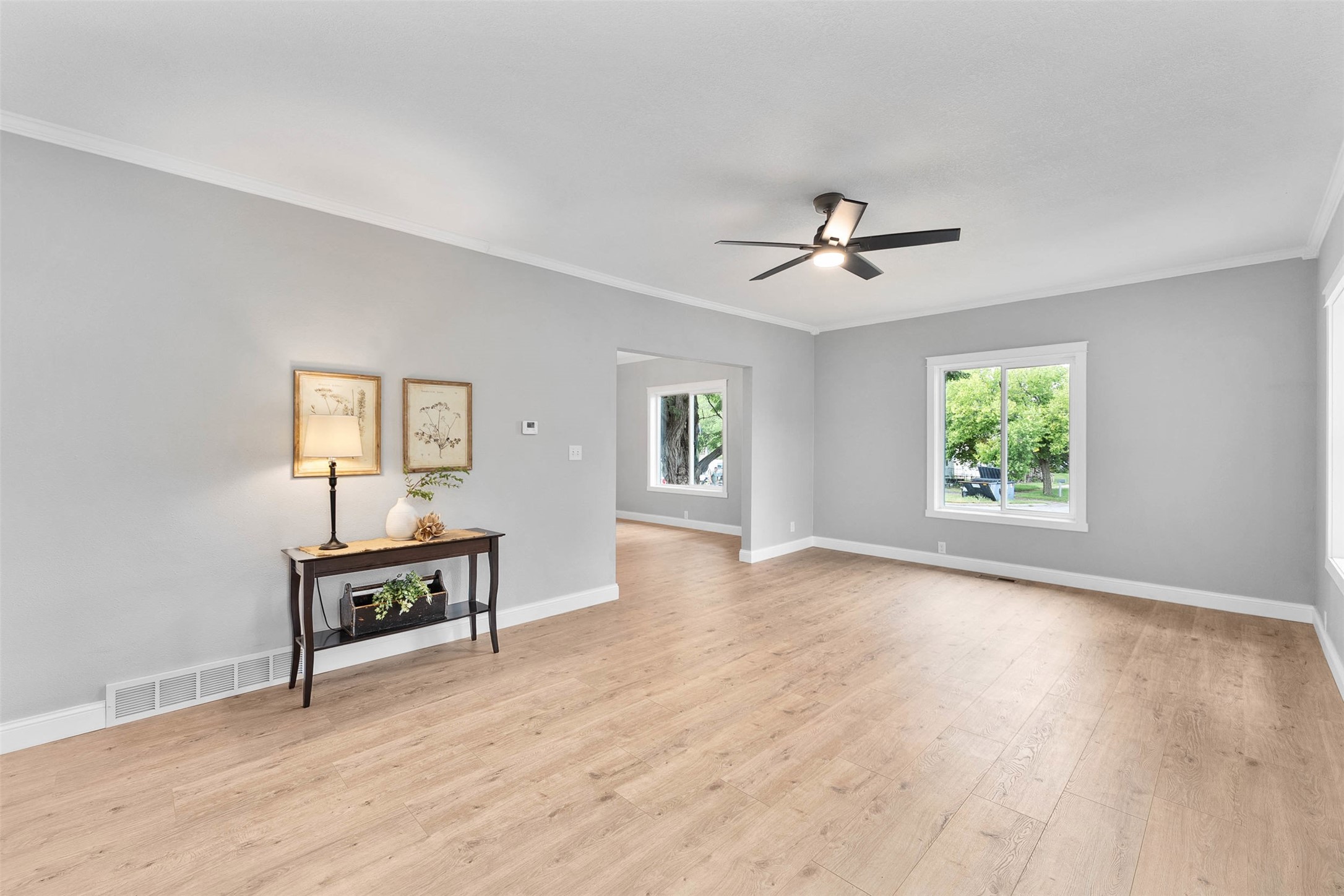 407 8th Avenue W Property Photo 5