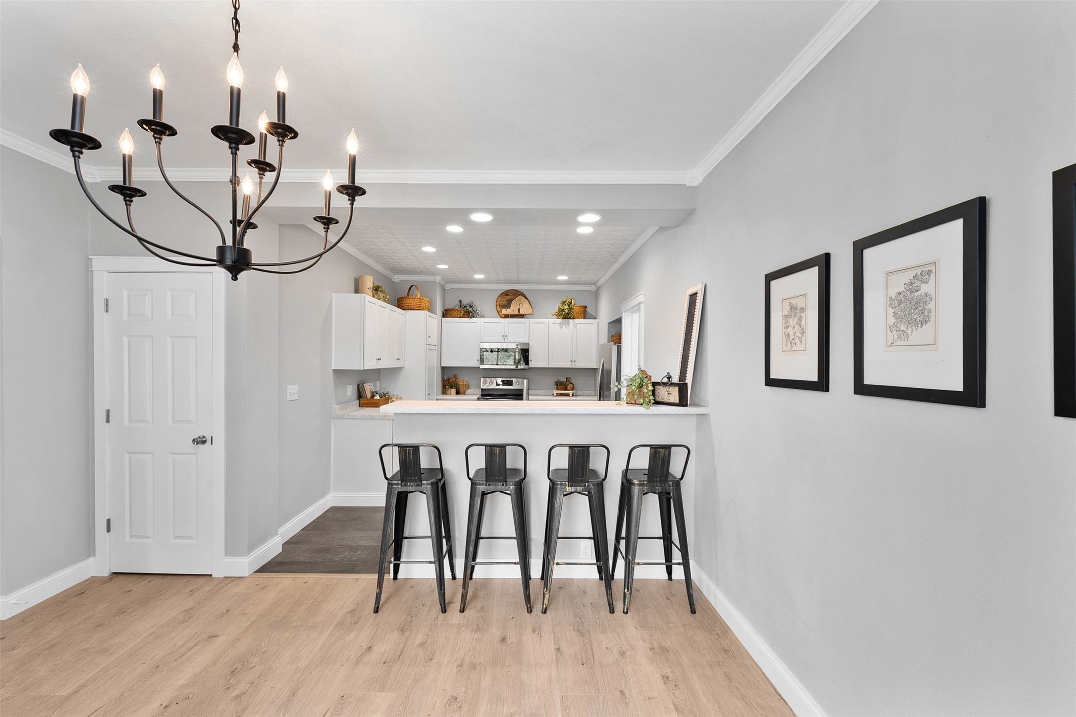 407 8th Avenue W Property Photo 12