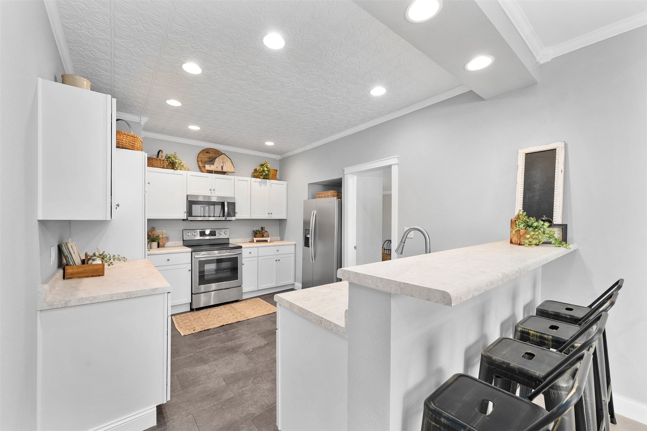 407 8th Avenue W Property Photo 13