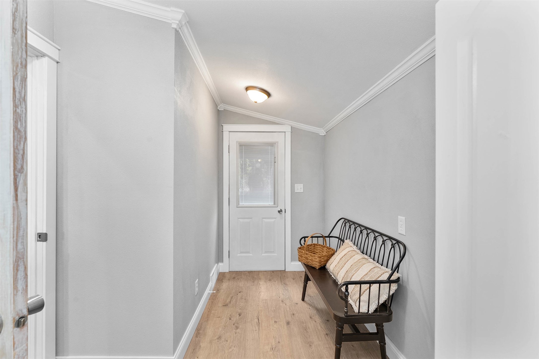 407 8th Avenue W Property Photo 22