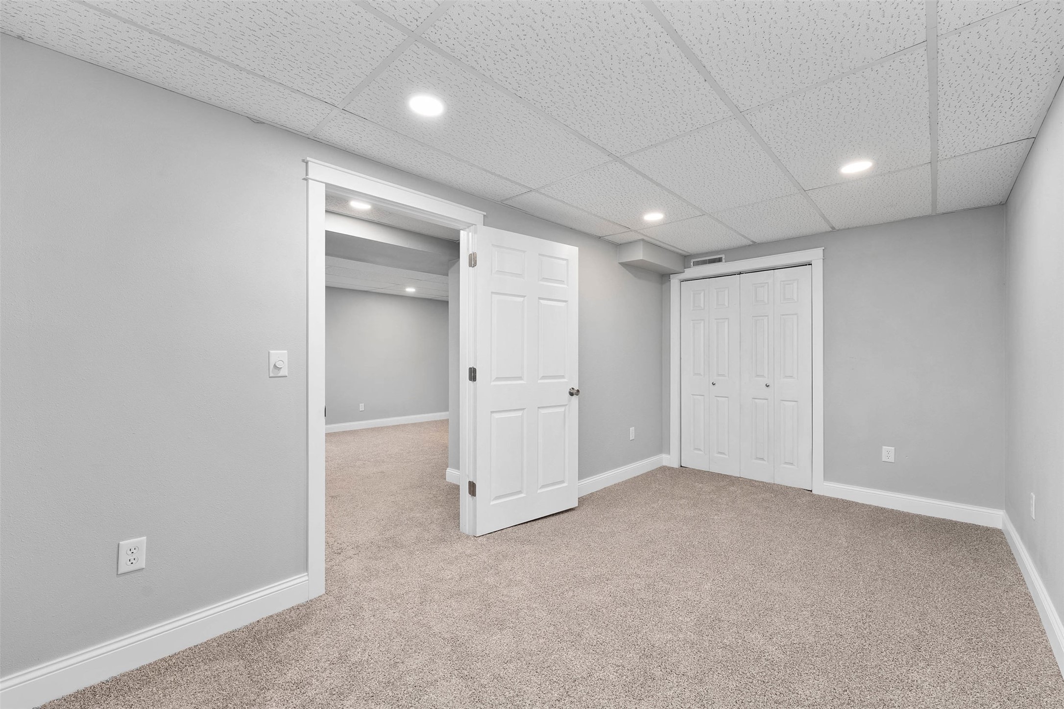 407 8th Avenue W Property Photo 32