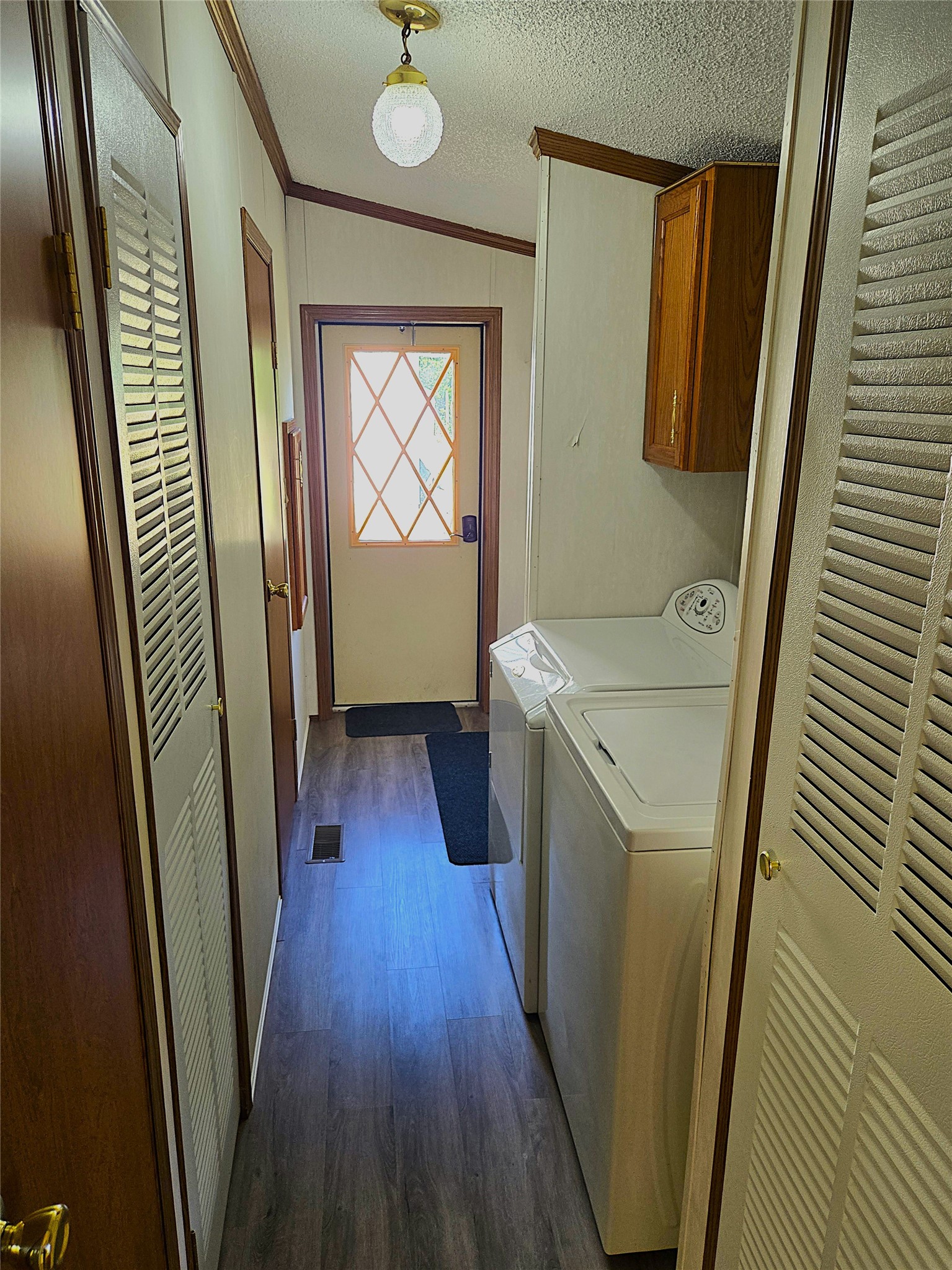131 2nd Avenue Property Photo 10