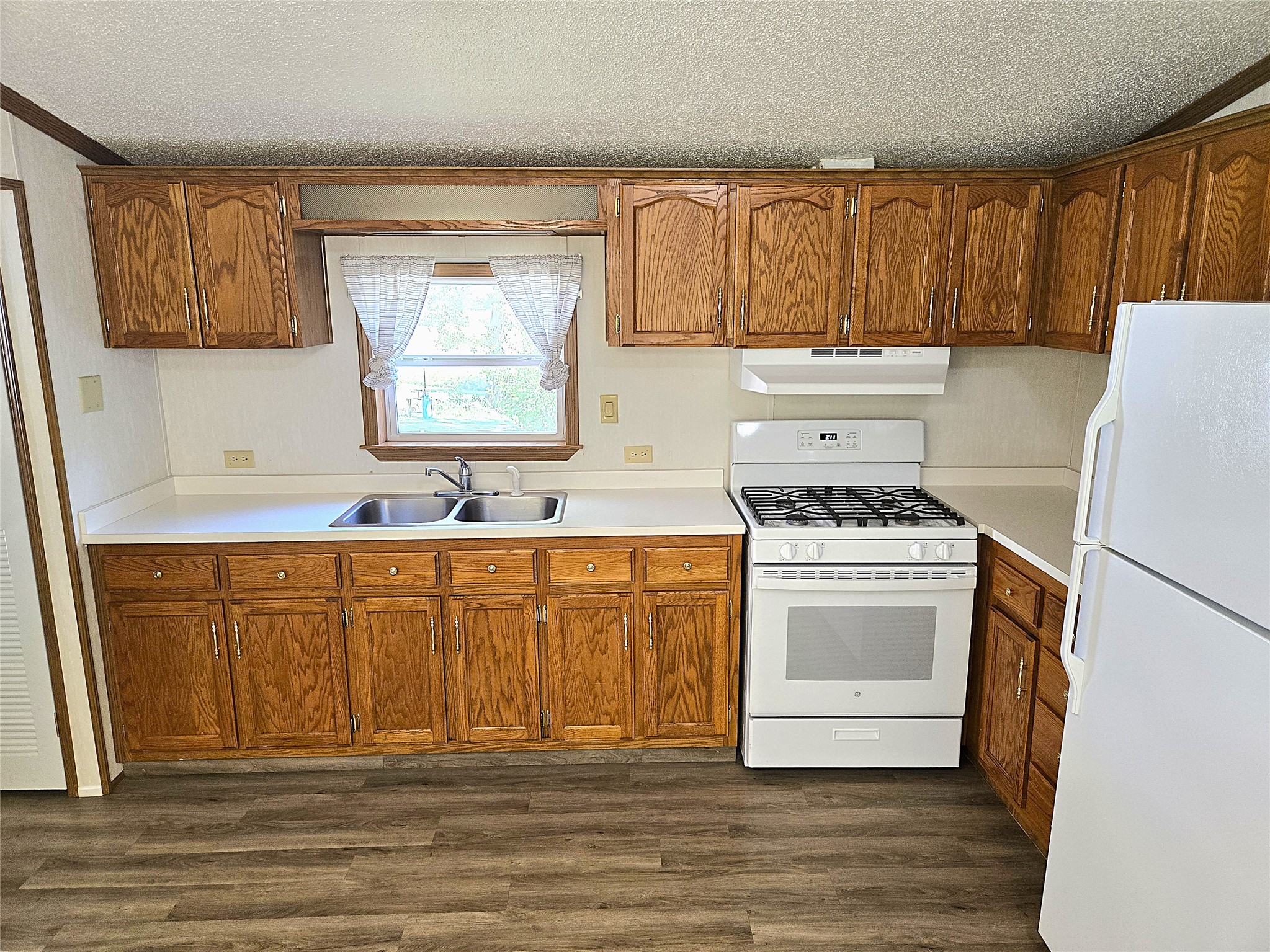 131 2nd Avenue Property Photo 11