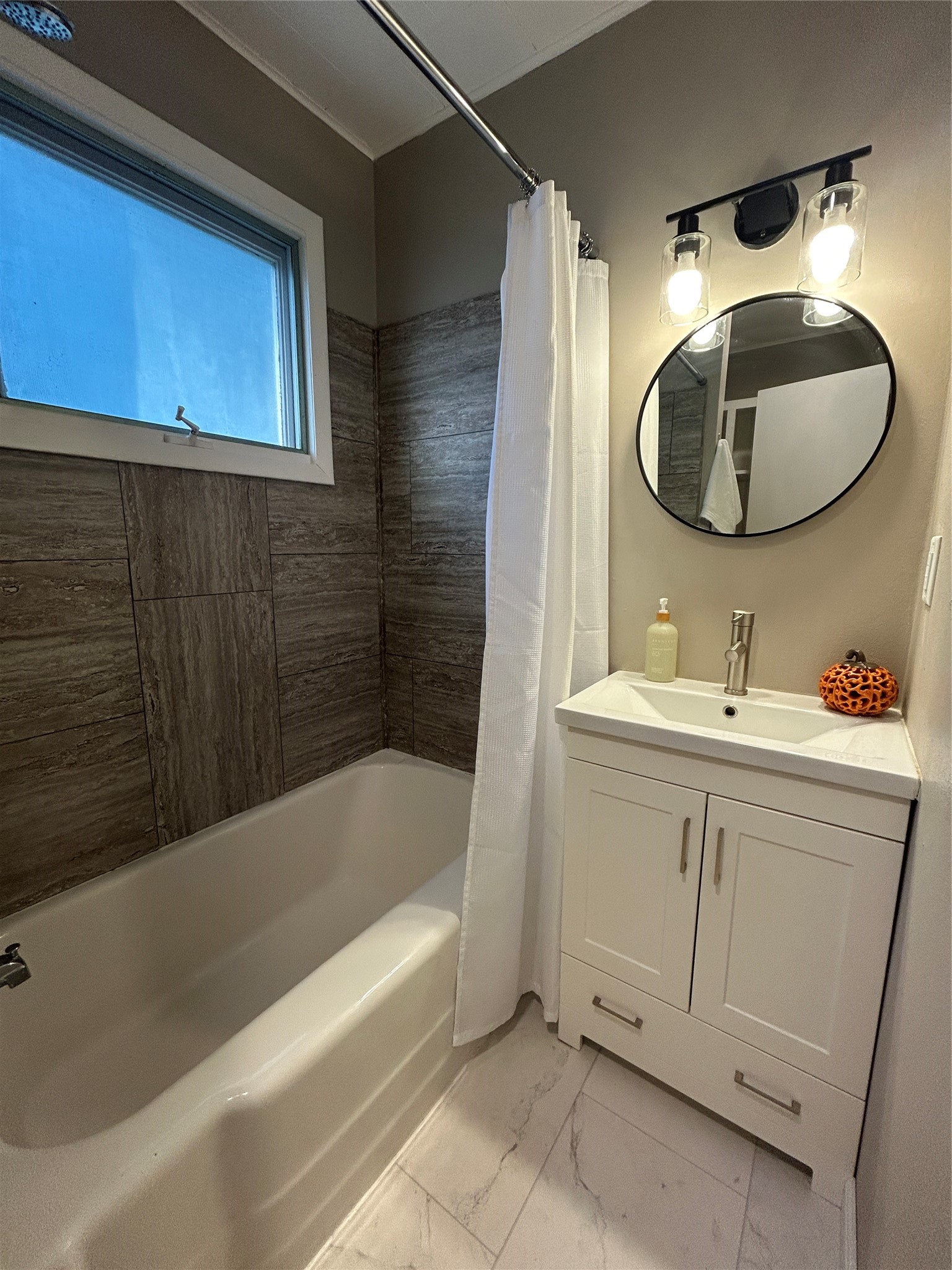 207 Hatten Avenue Property Photo 12