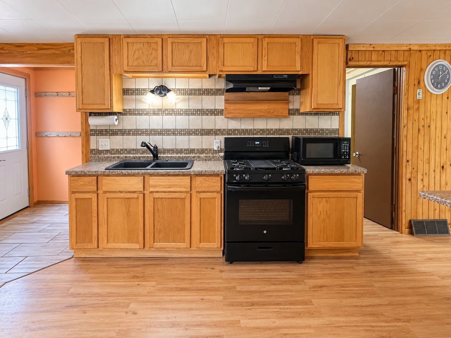 6808 W Woodland Lane Property Photo 8
