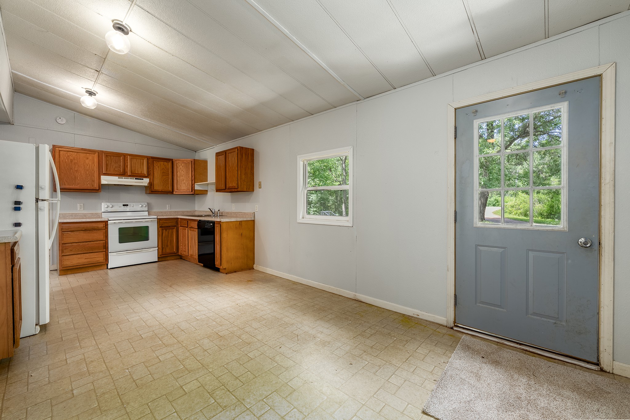 9417 Partridge Road Property Photo 7
