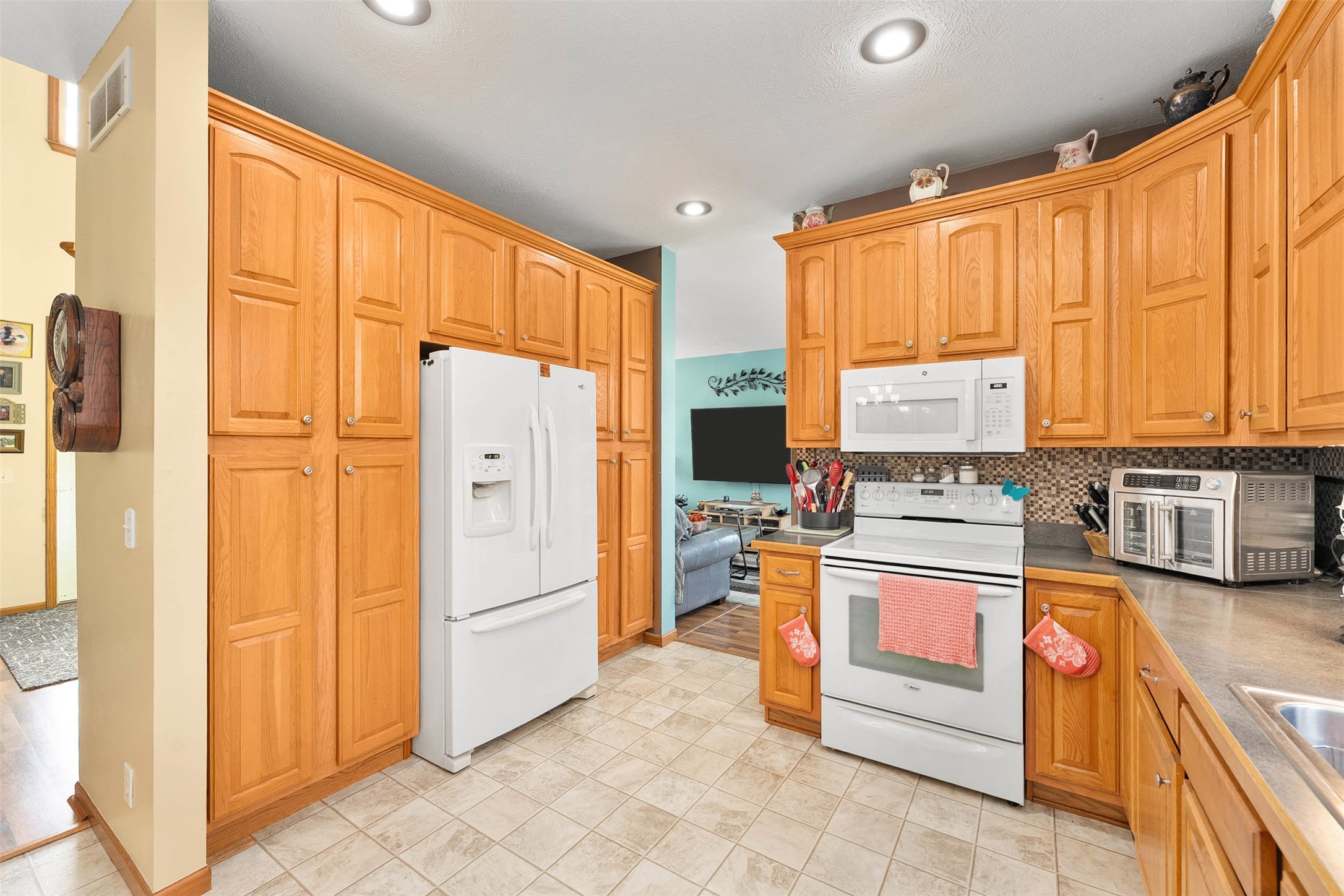 5912 84th Avenue Property Photo 11