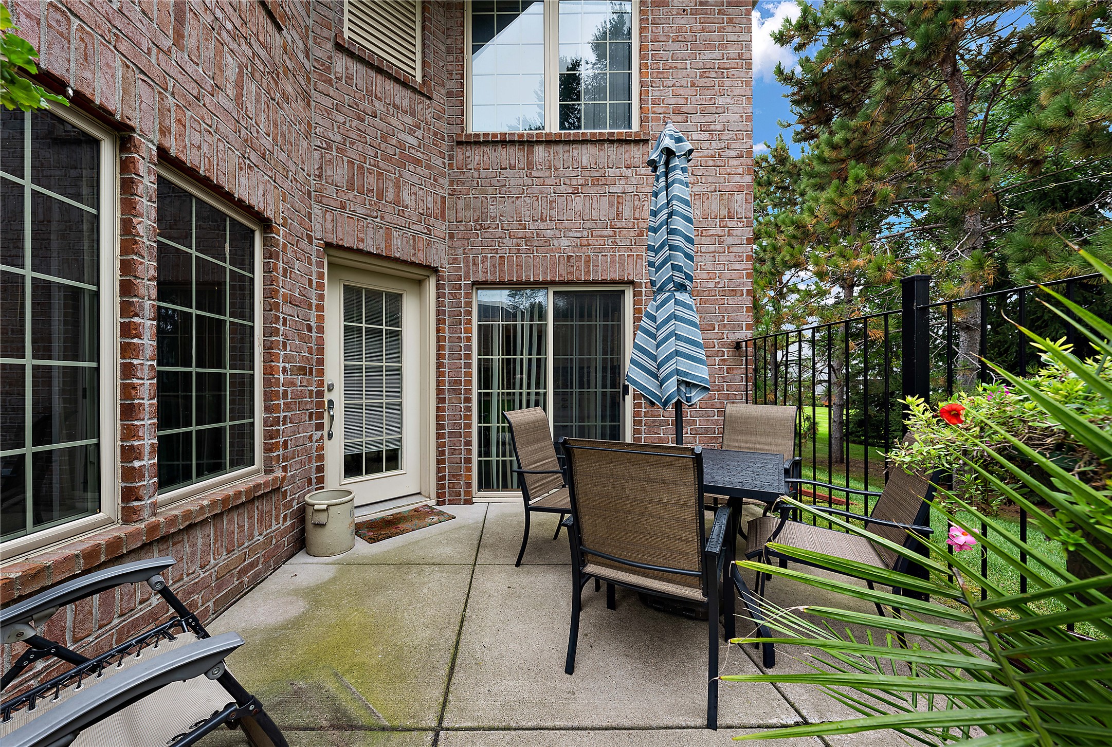 1423 Hunter Hill Road Property Photo 3