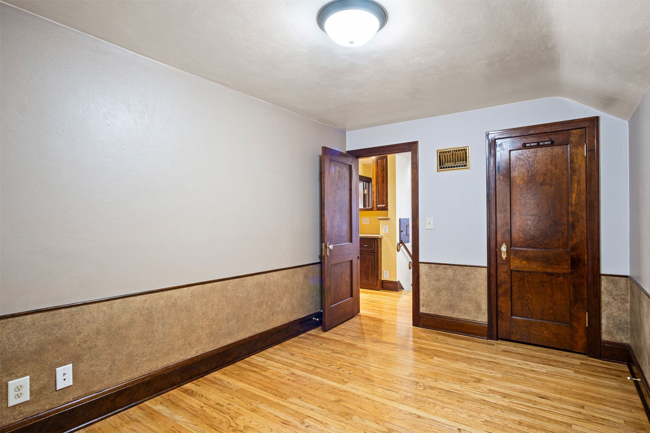 2017 11th Street Property Photo 25