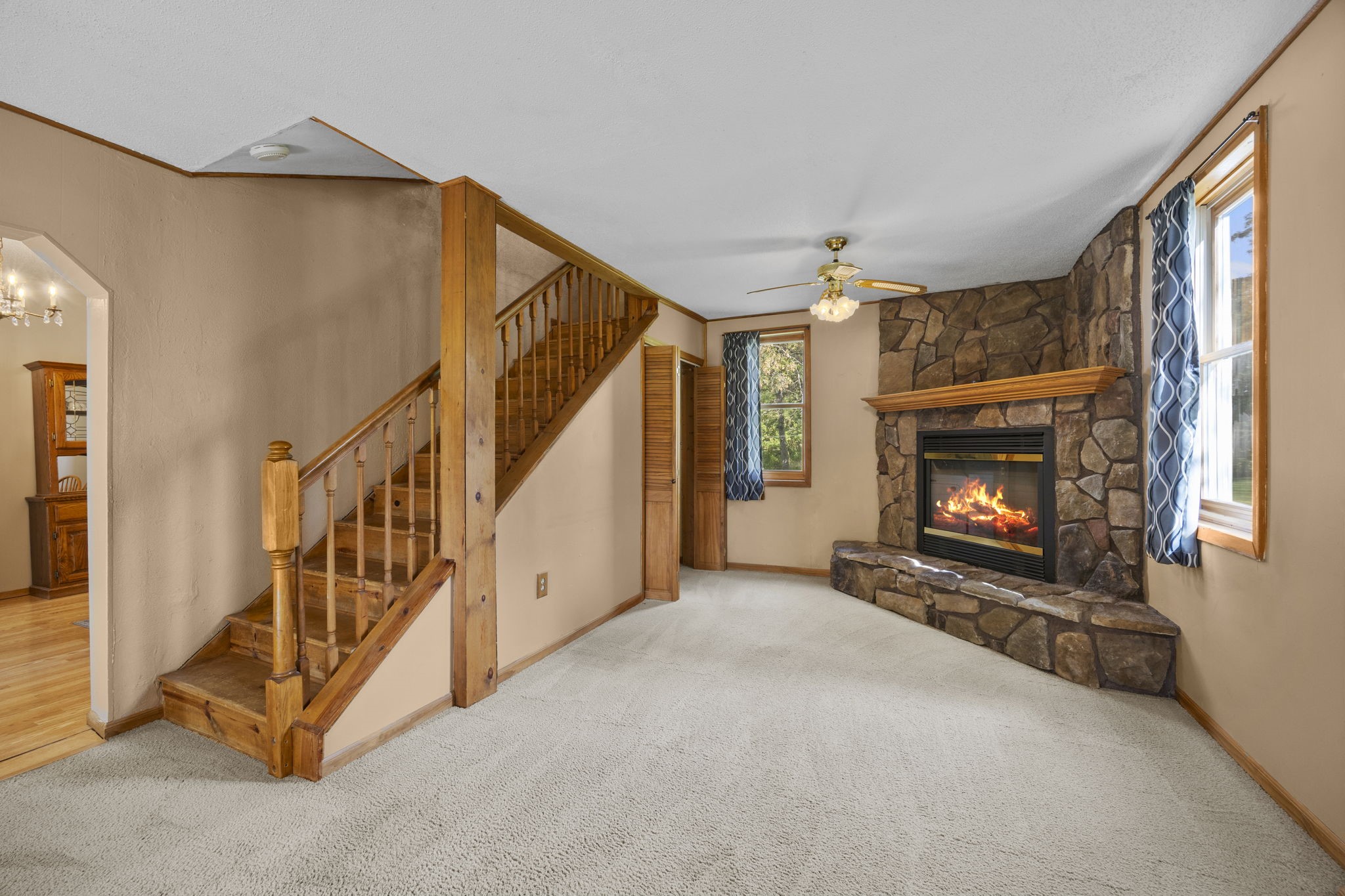400 South Road Property Photo 15