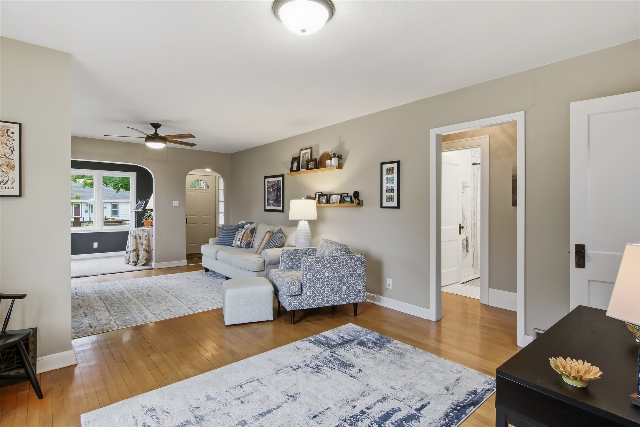 1324 Sherwin Avenue Property Photo 3