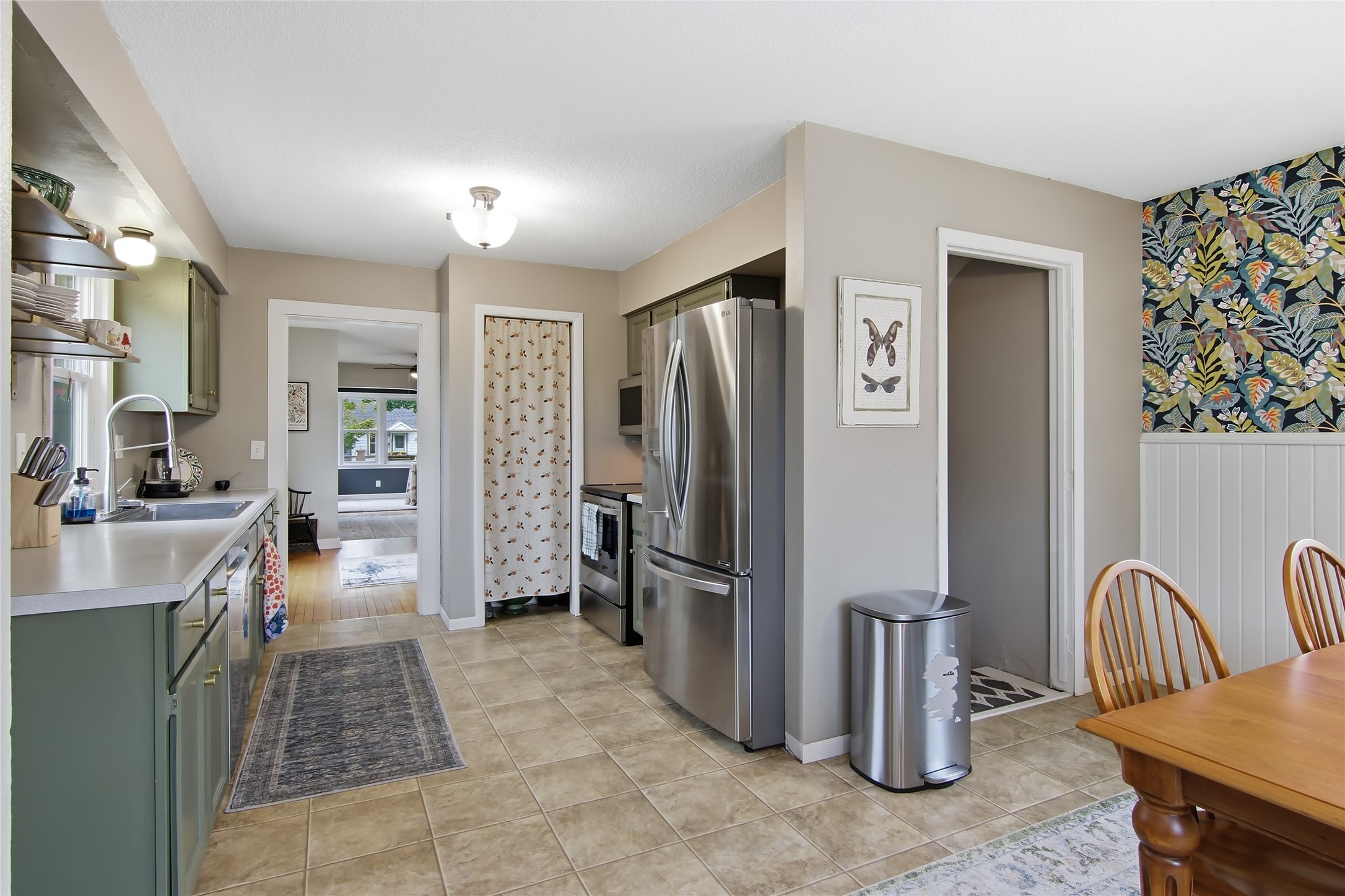 1324 Sherwin Avenue Property Photo 10