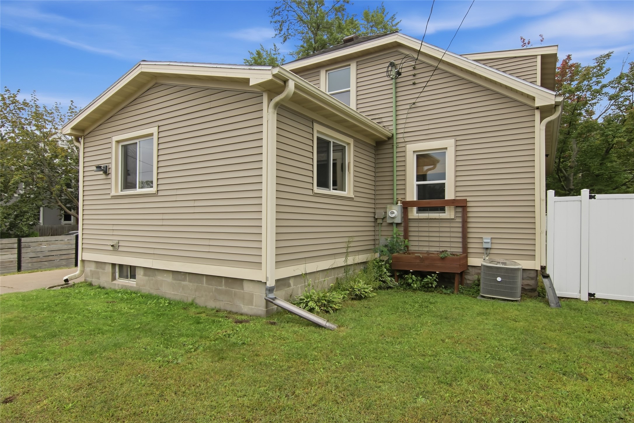 1324 Sherwin Avenue Property Photo 30