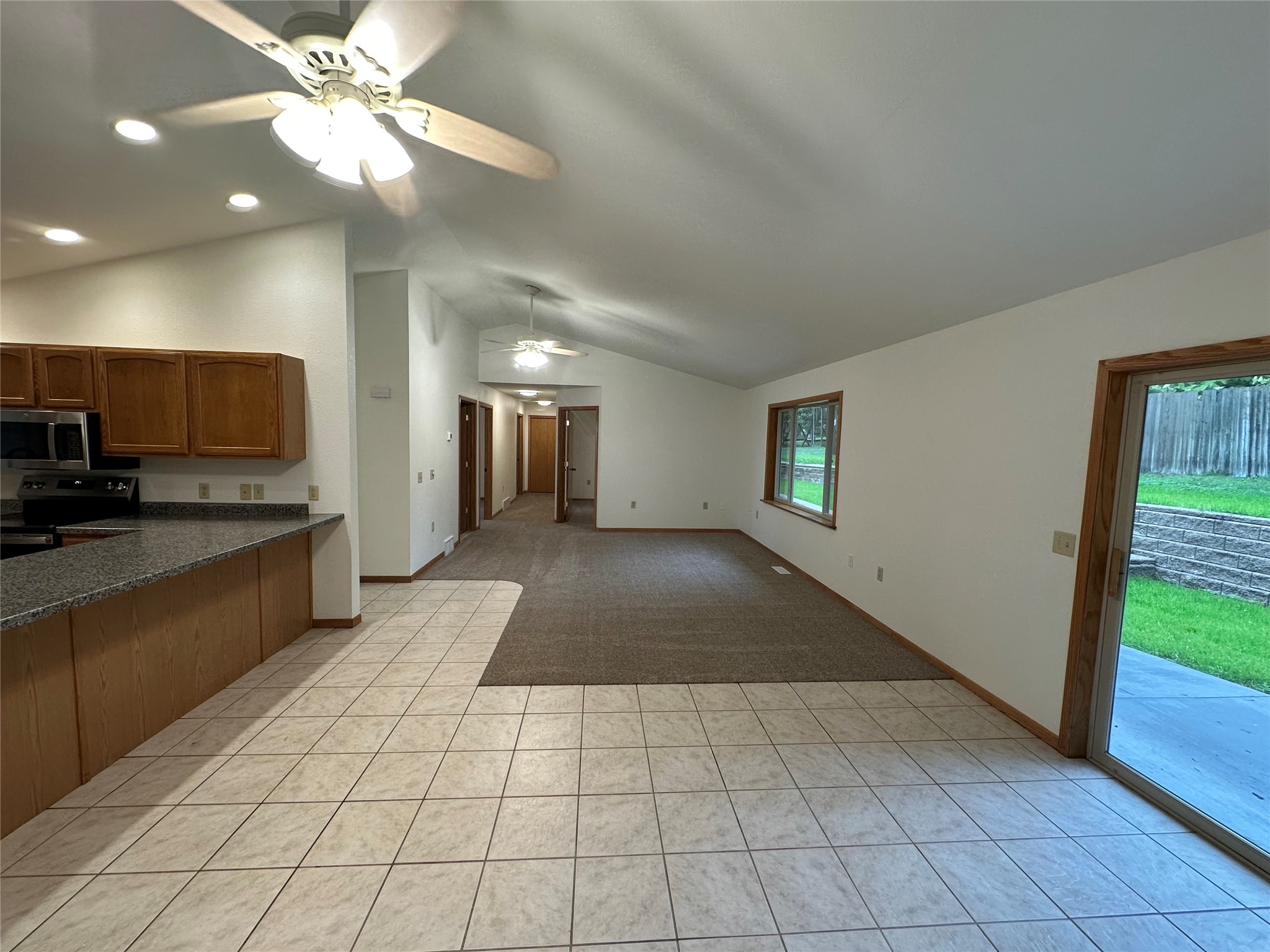 2610 Mont Claire Road Property Photo 6