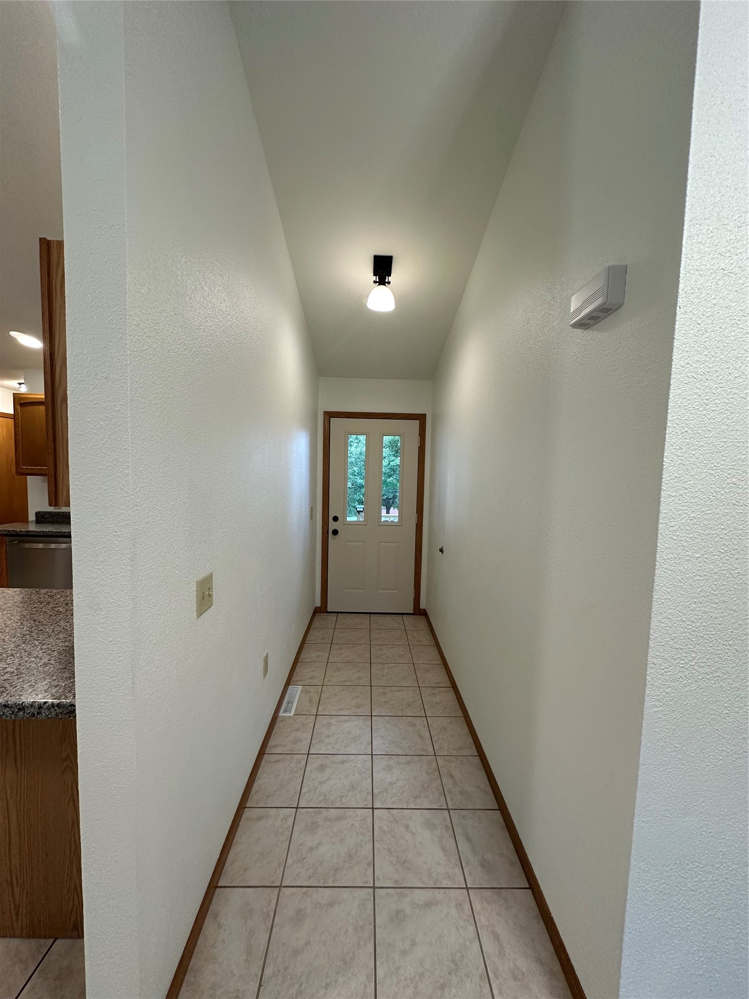 2610 Mont Claire Road Property Photo 9