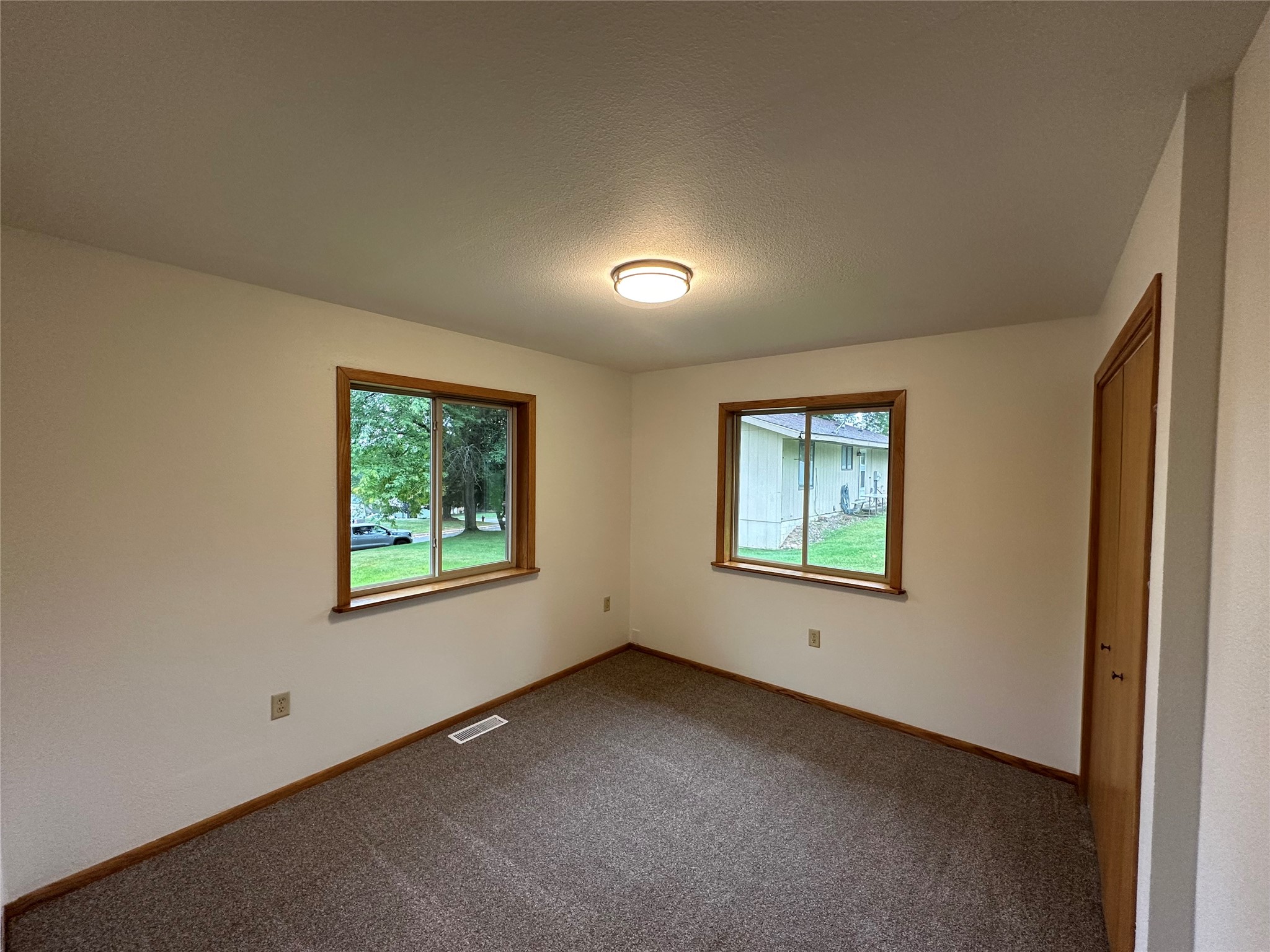 2610 Mont Claire Road Property Photo 22
