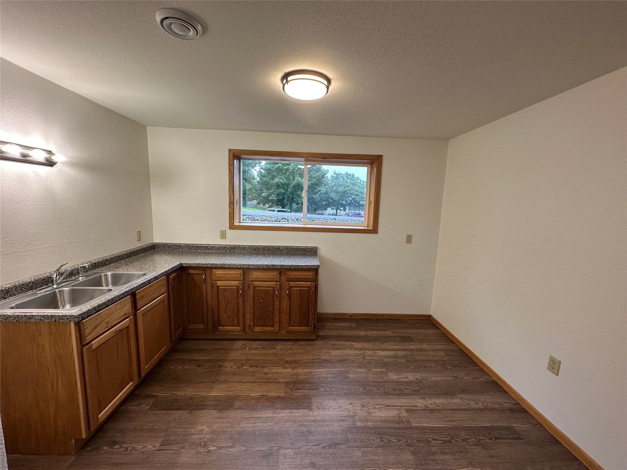 2610 Mont Claire Road Property Photo 40