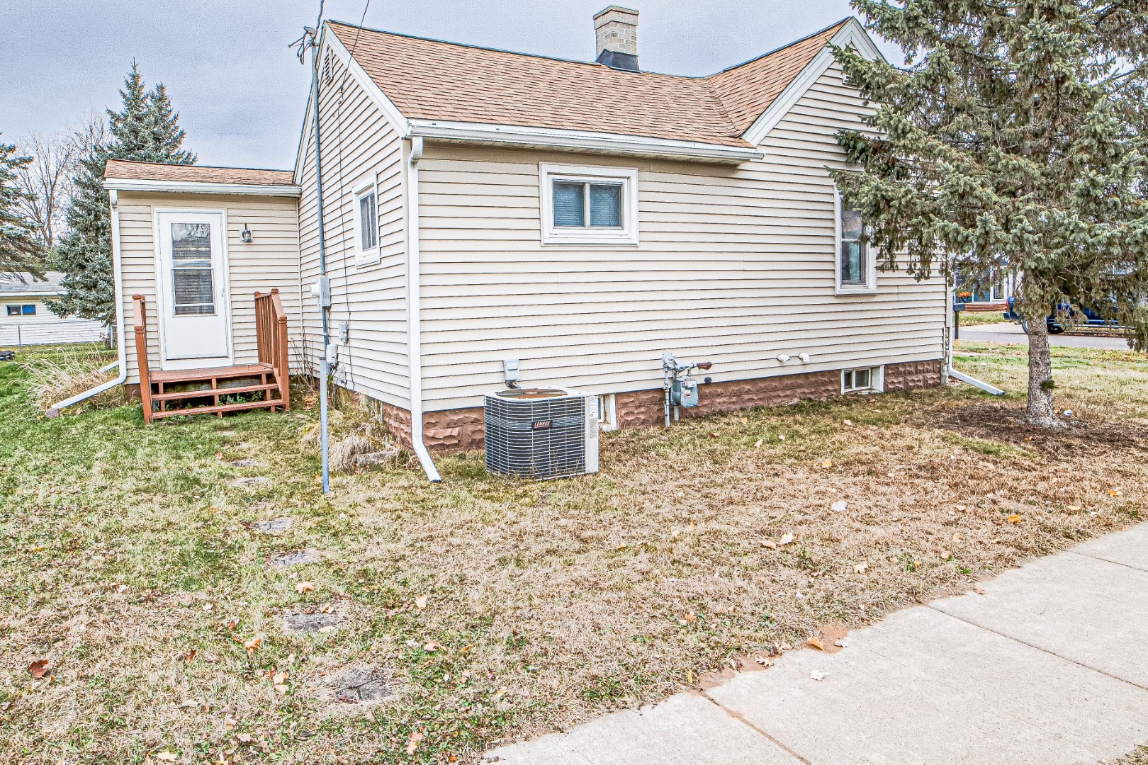 2908 6th Street Property Photo 5
