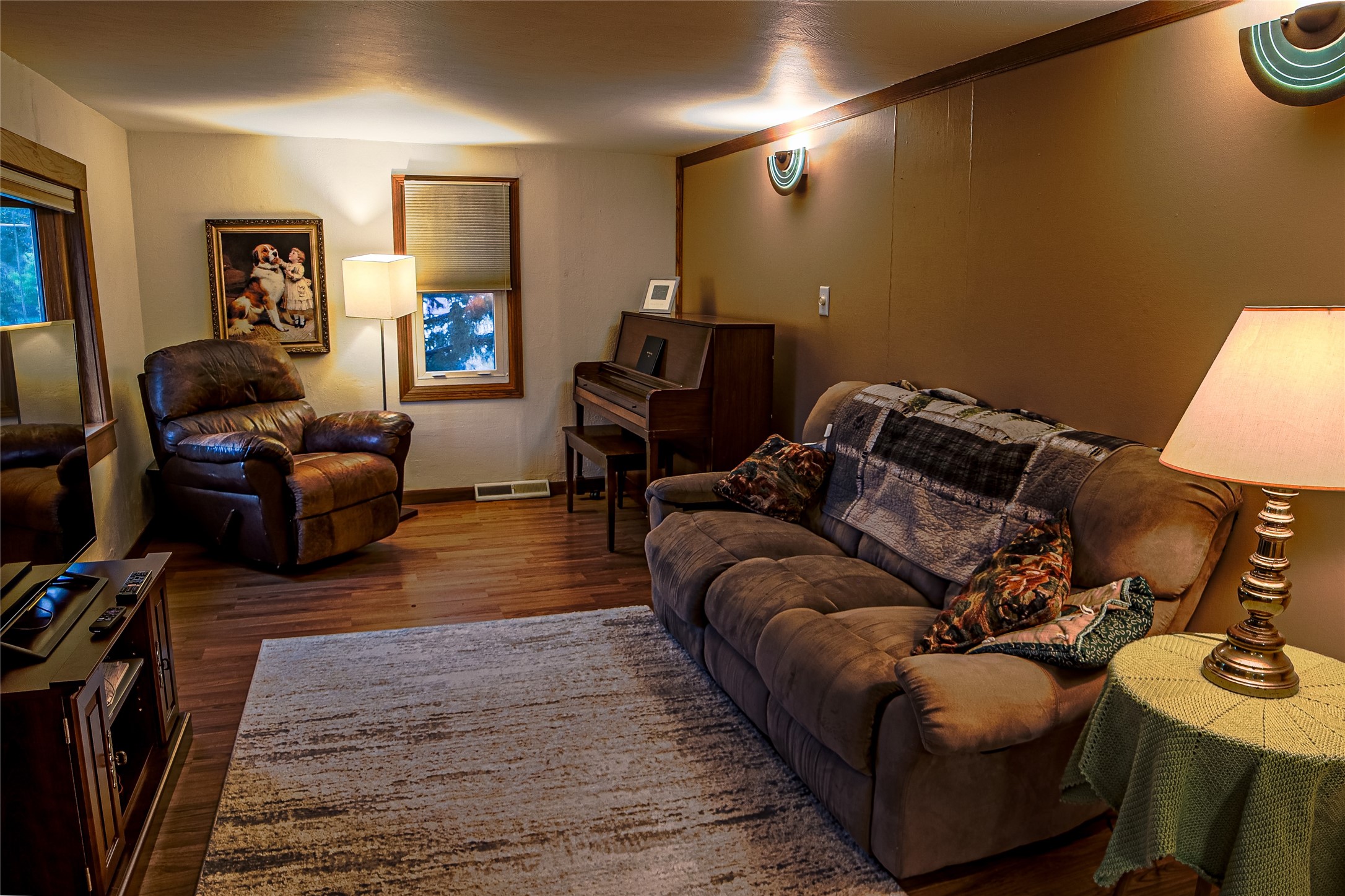2908 6th Street Property Photo 6