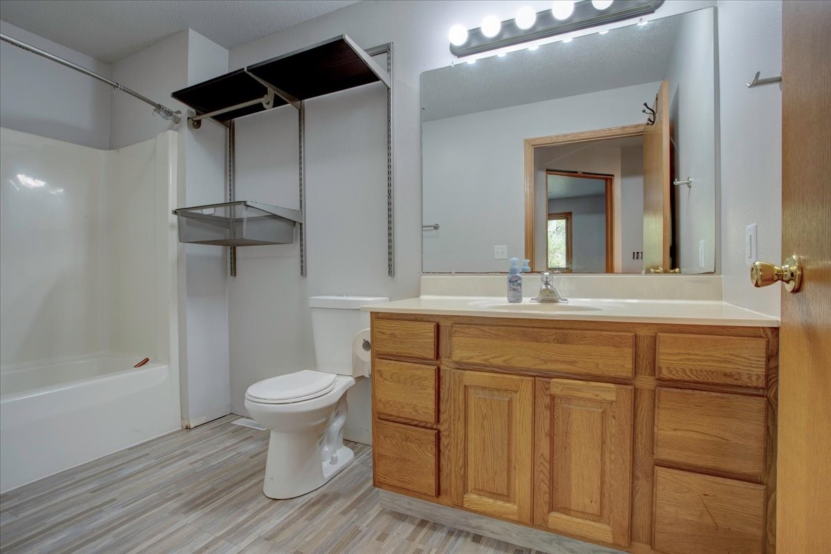 381 Red Cedar Street 1 Property Photo 13