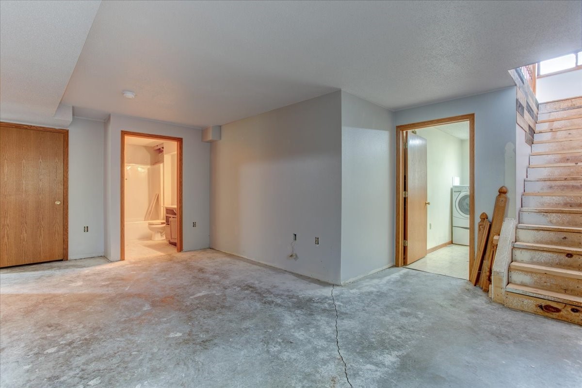 381 Red Cedar Street 1 Property Photo 21
